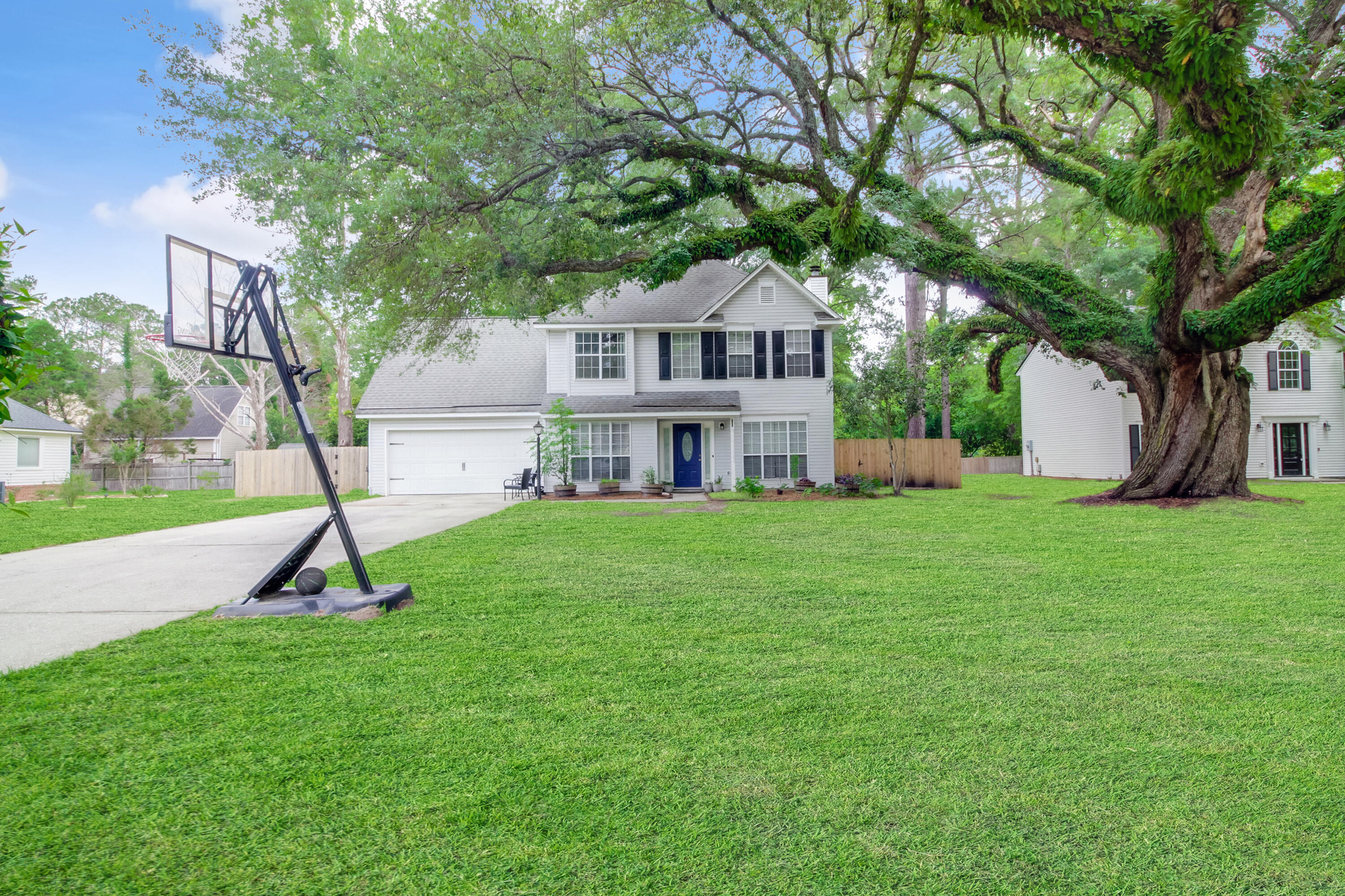 Property image 3 of 709 Black Oak Boulevard in Gahagan, Summerville, SC 29485