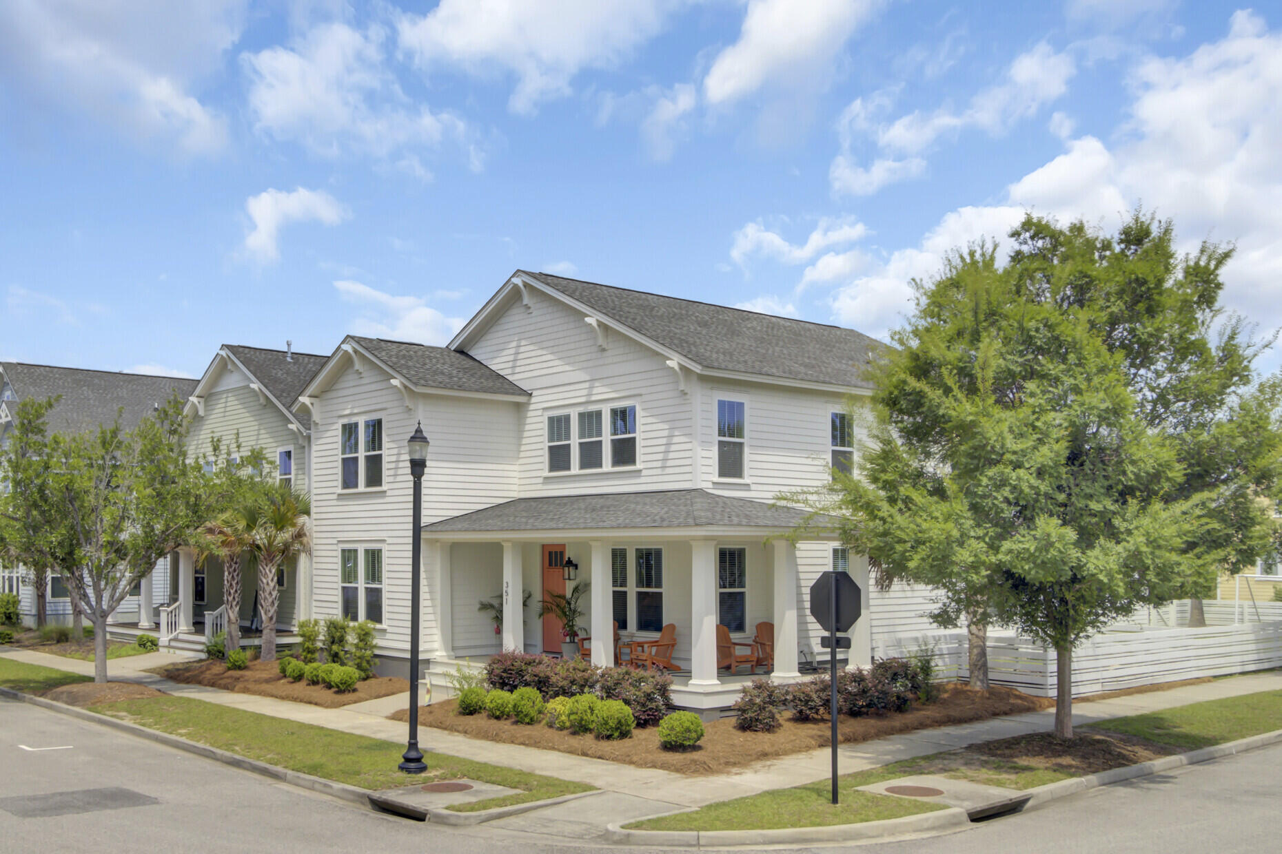 Property image 2 of 351 Gnarly Oak Lane in Summers Corner, Summerville, SC 29485