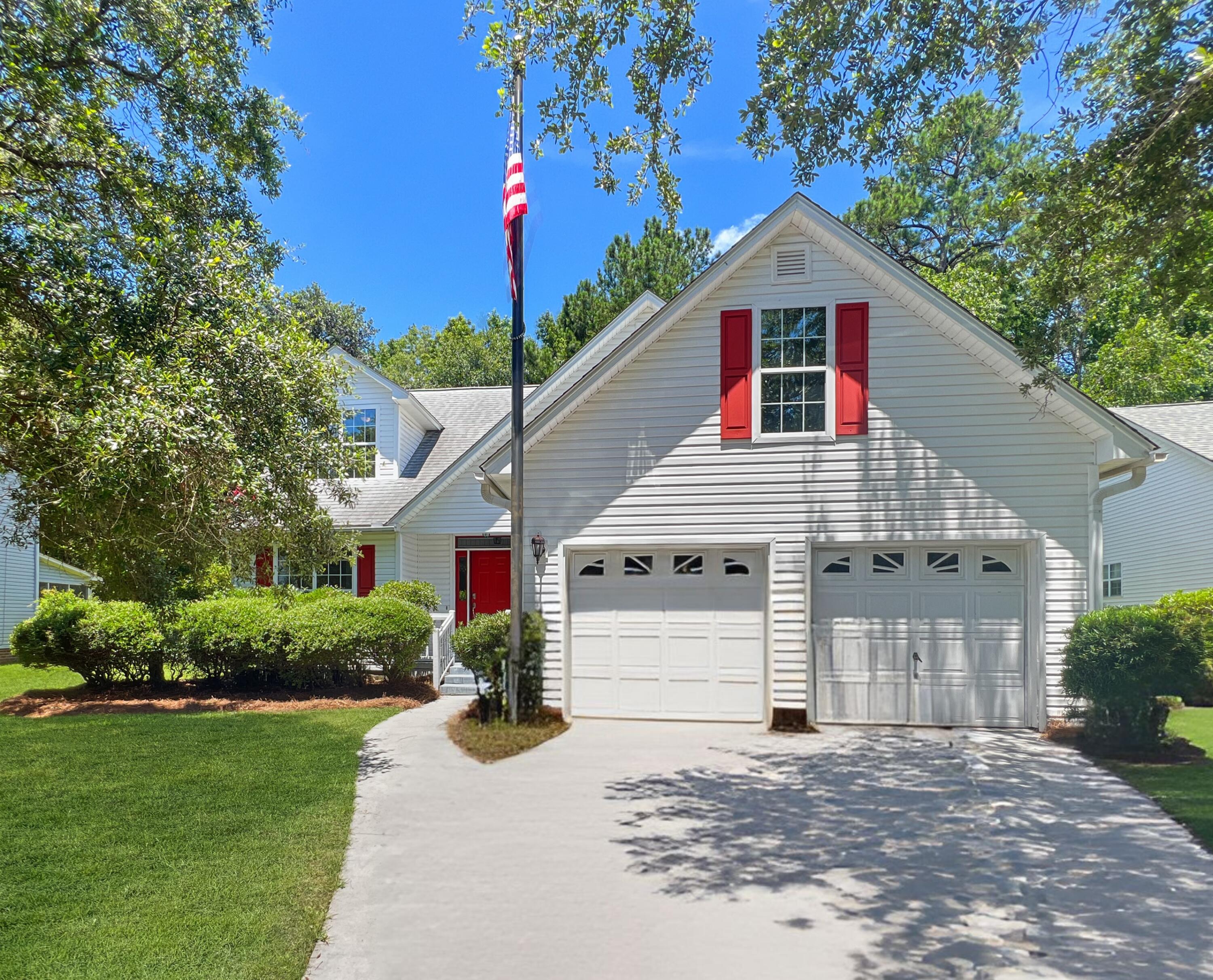 Property image 2 of 5472 Altamaha Drive in Whitehall, North Charleston, SC 29420