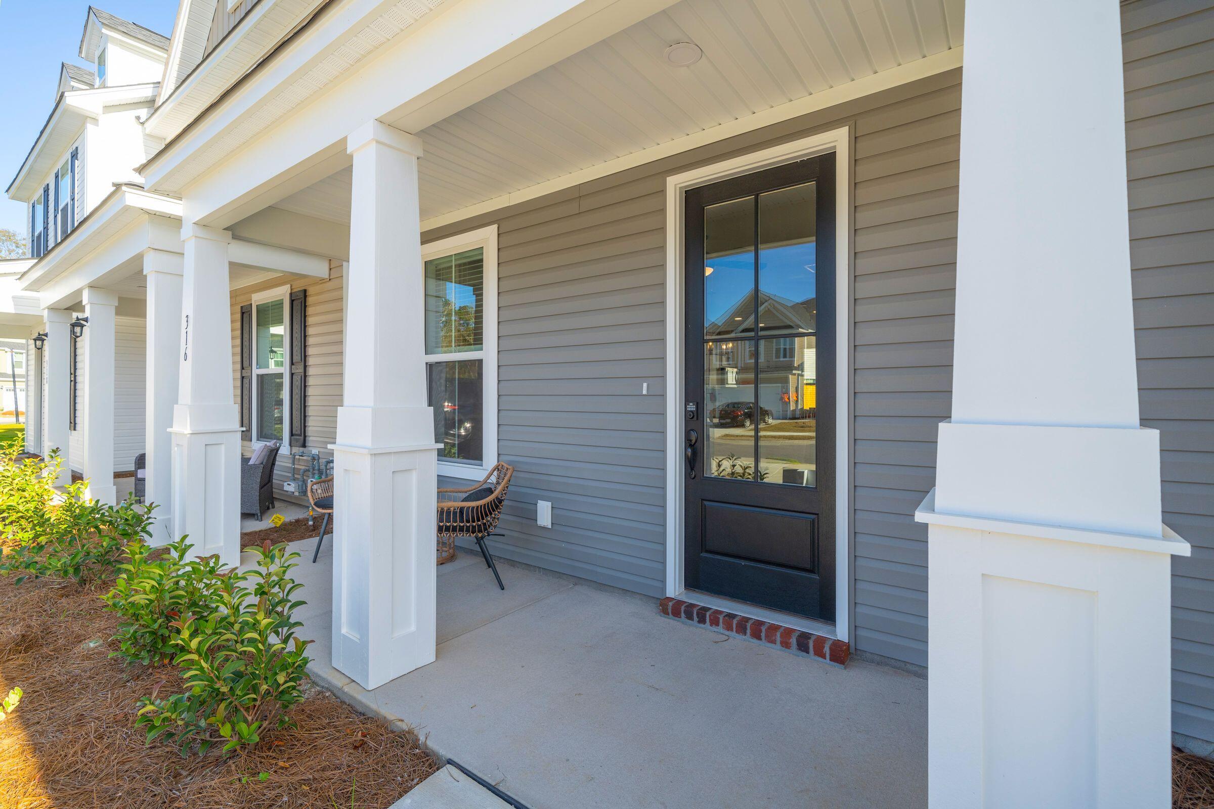 Property image 5 of 814 Alma Square Drive in Abbey Walk, Moncks Corner, SC 29461