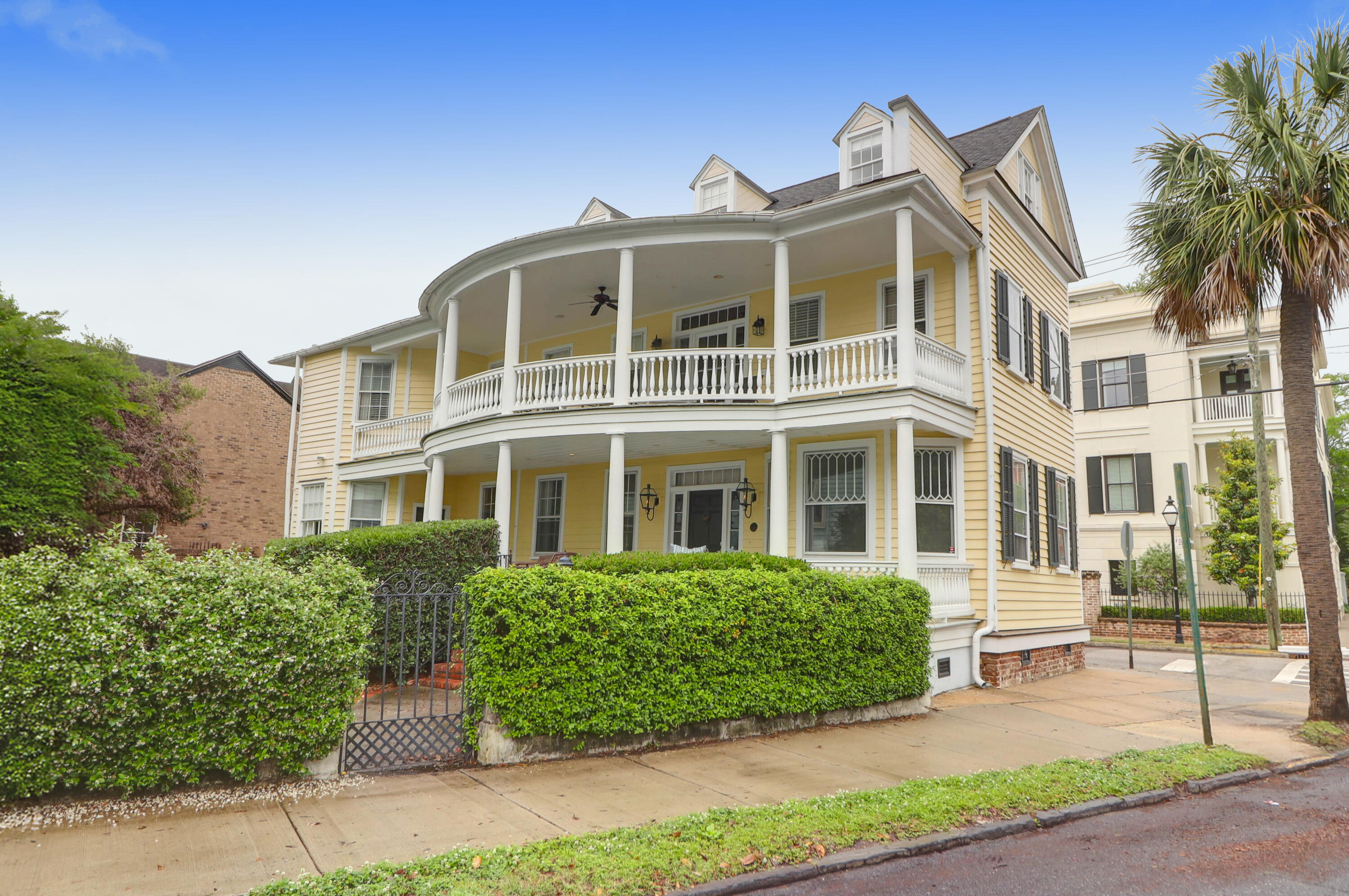 Property image 4 of 29 Smith Street in Harleston Village, Charleston, SC 29401