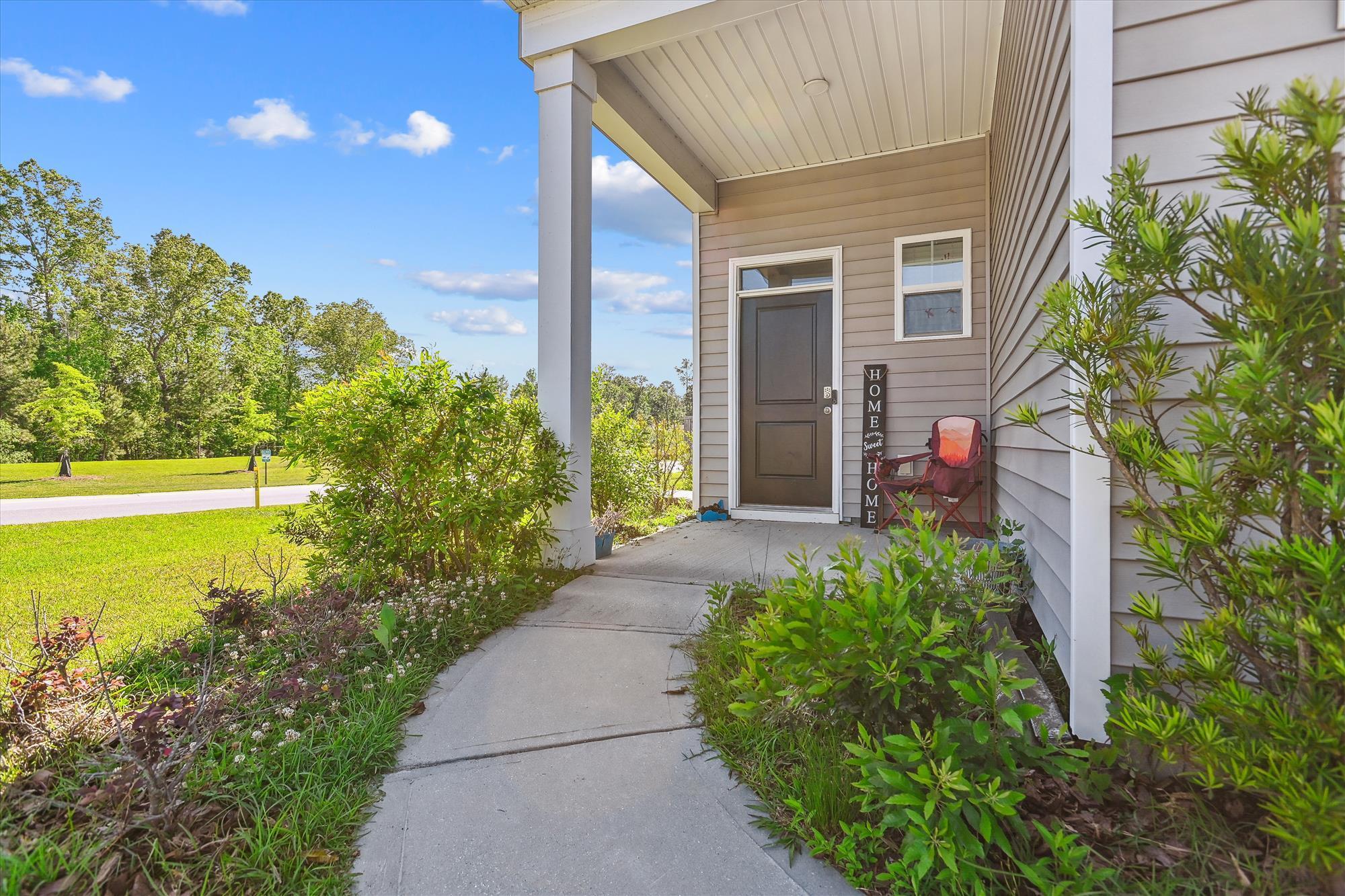 Property image 5 of 136 Pontoria Drive in Mallard Crossing, Summerville, SC 29483