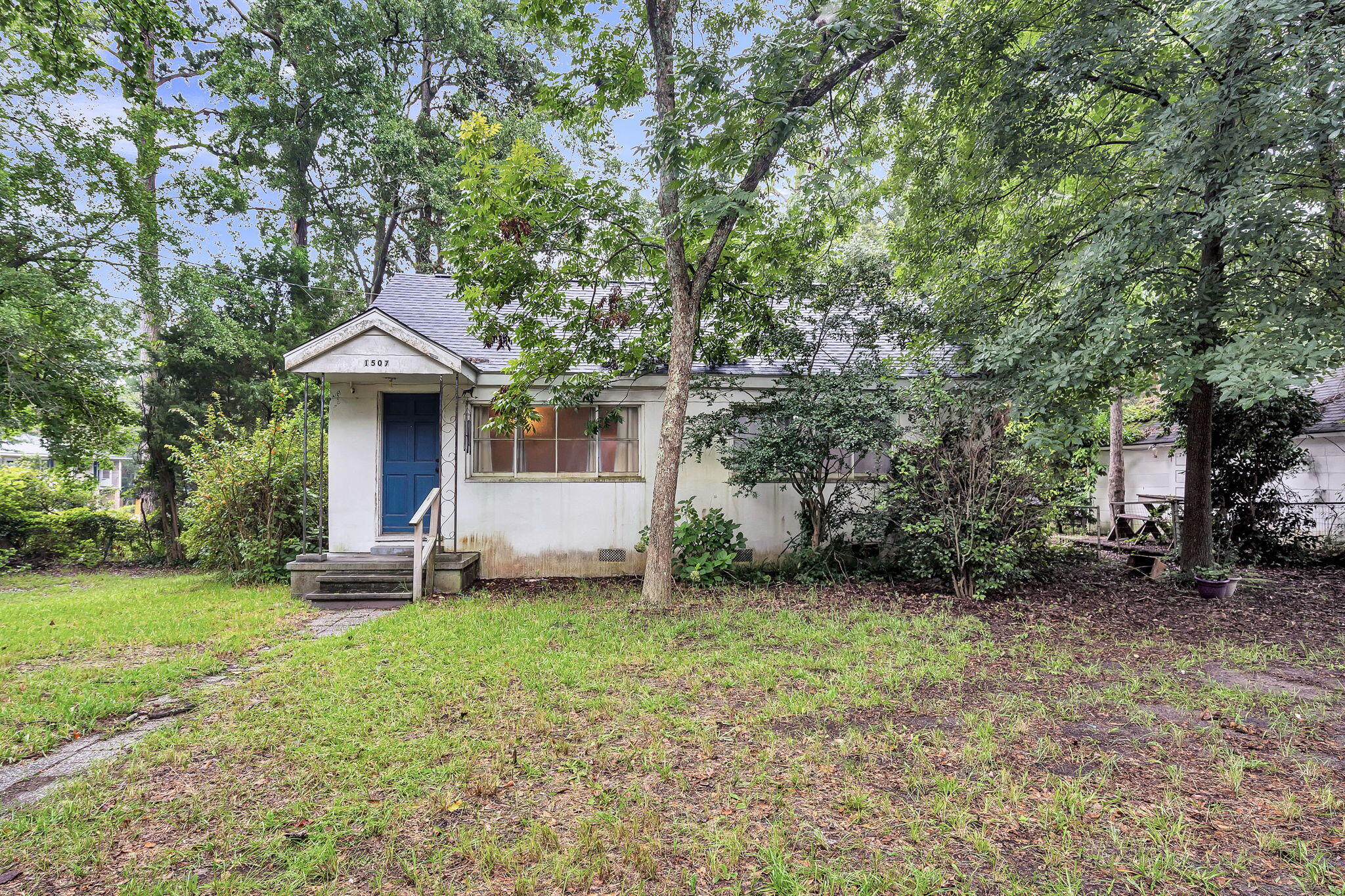 Property image 2 of 1507 Sumner Avenue in Charleston Farms, North Charleston, SC 29406