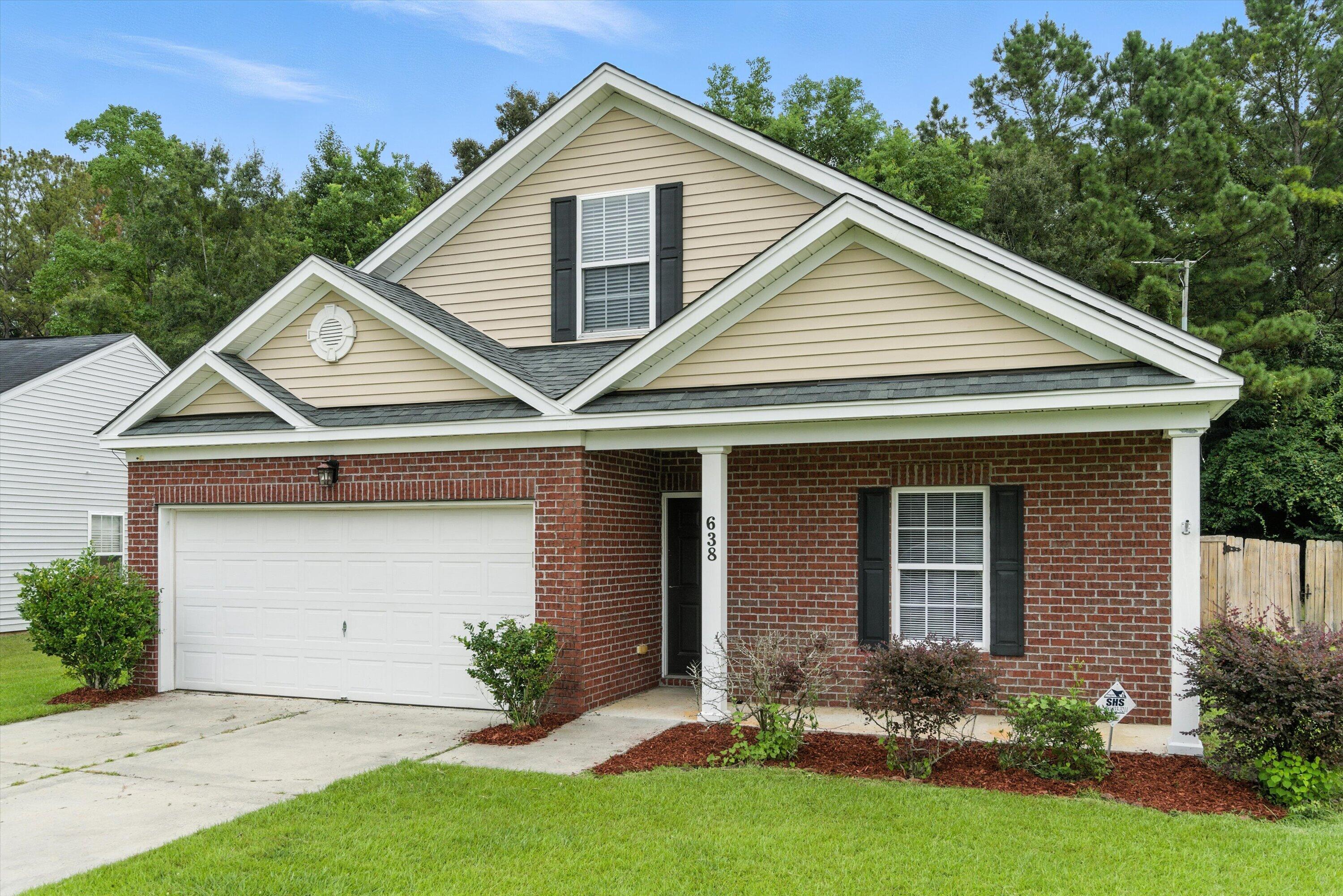 Property image 2 of 638 English Oak Circle in Oakley Pointe, Moncks Corner, SC 29461