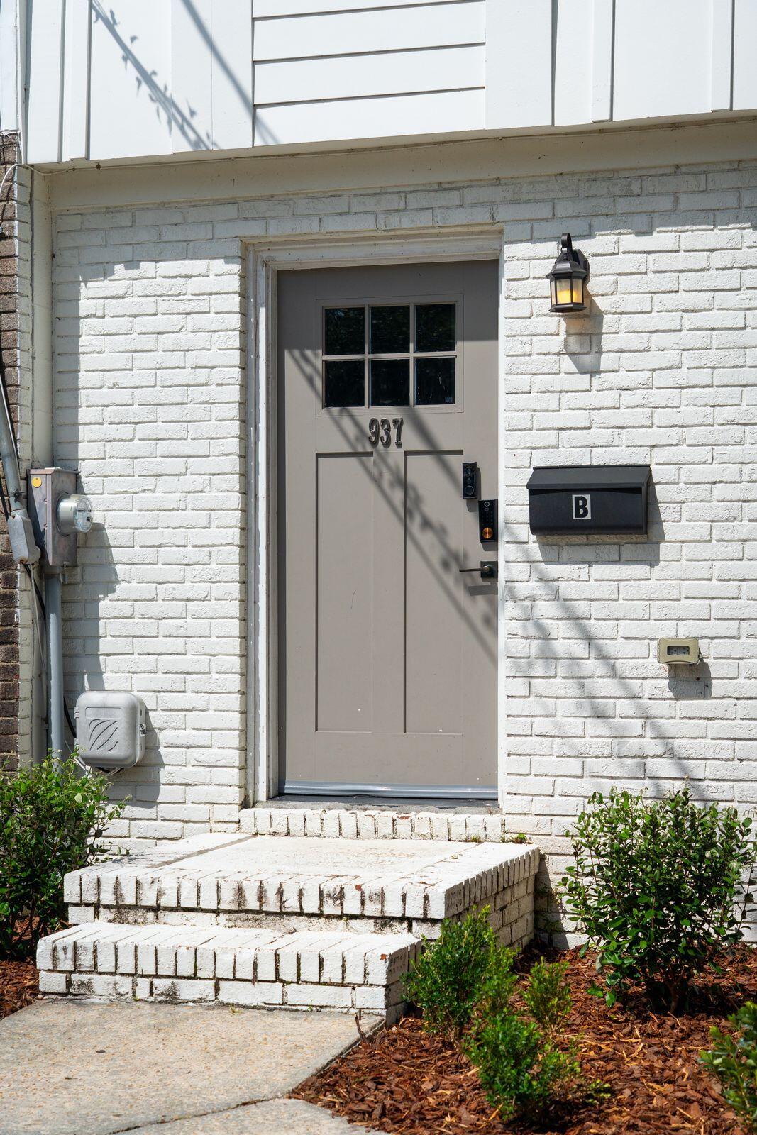 Property image 2 of 937 Rutledge Avenue B in Wagener Terrace, Charleston, SC 29403