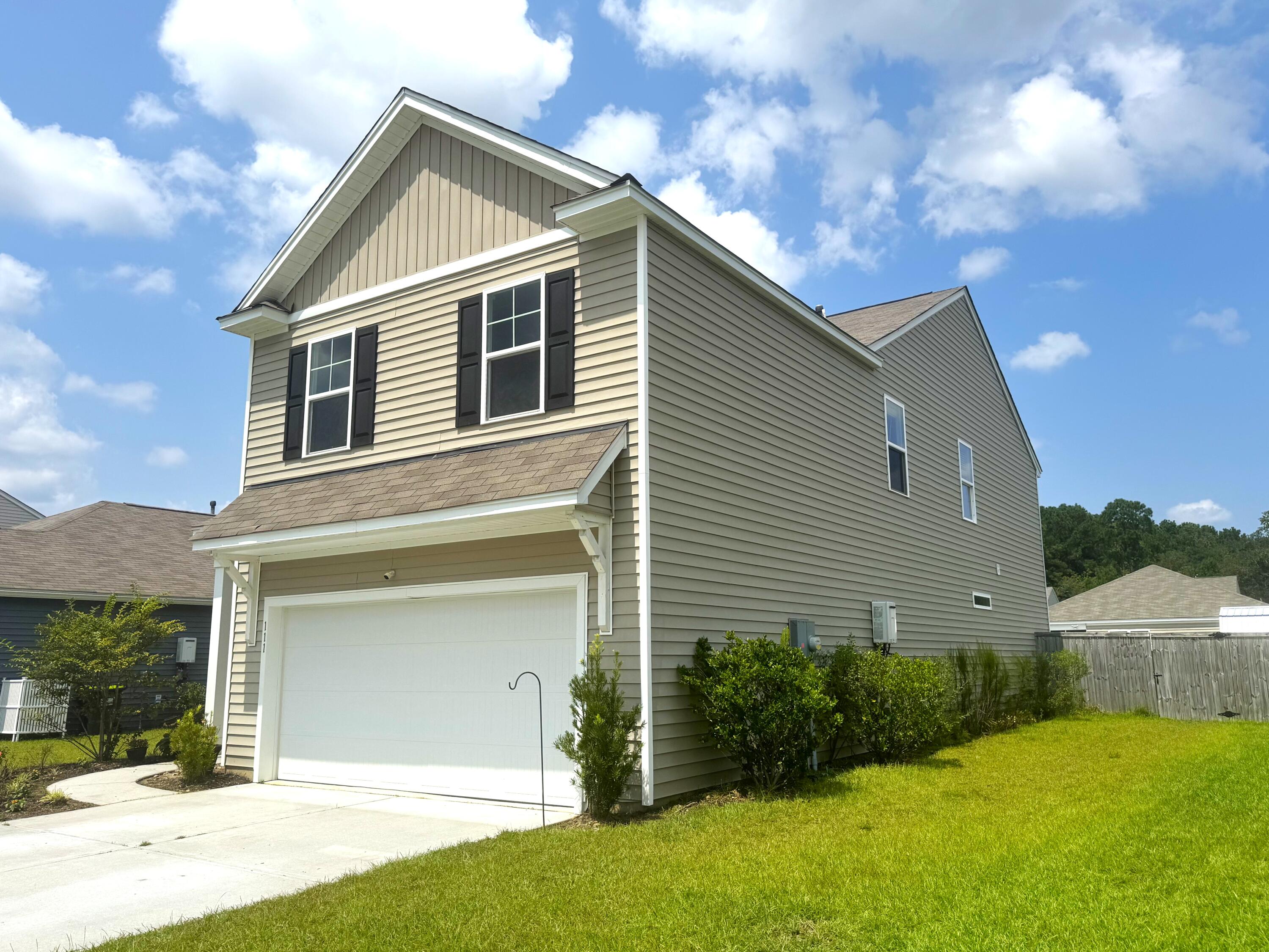Property image 3 of 111 Akeley Lane in Mallard Crossing, Summerville, SC 29483