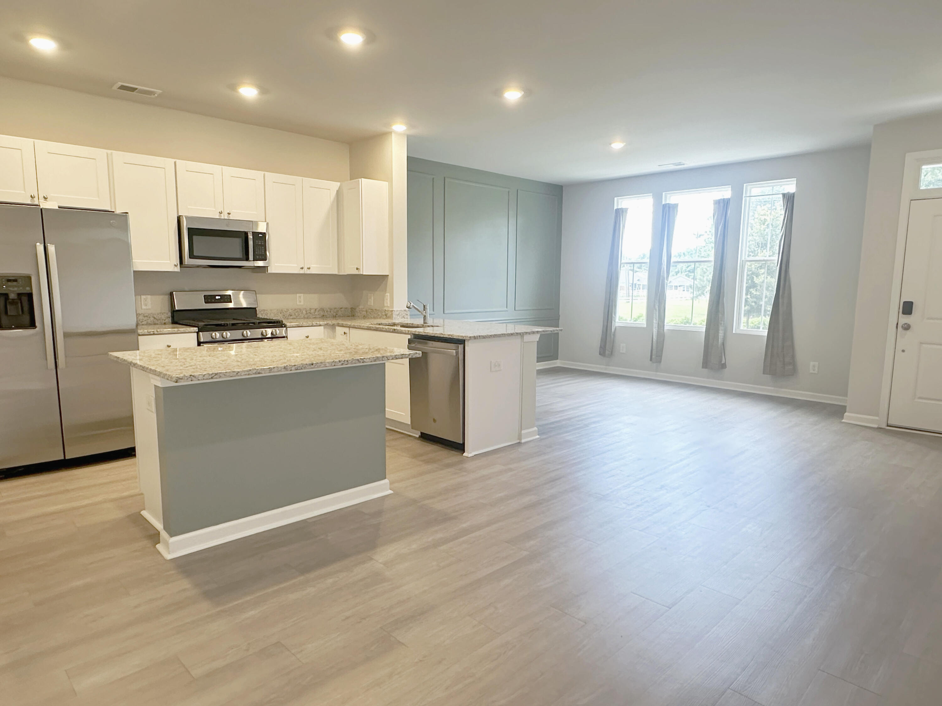 Property image 4 of 1443 Central Avenue in Central Avenue Townhomes, Summerville, SC 29483