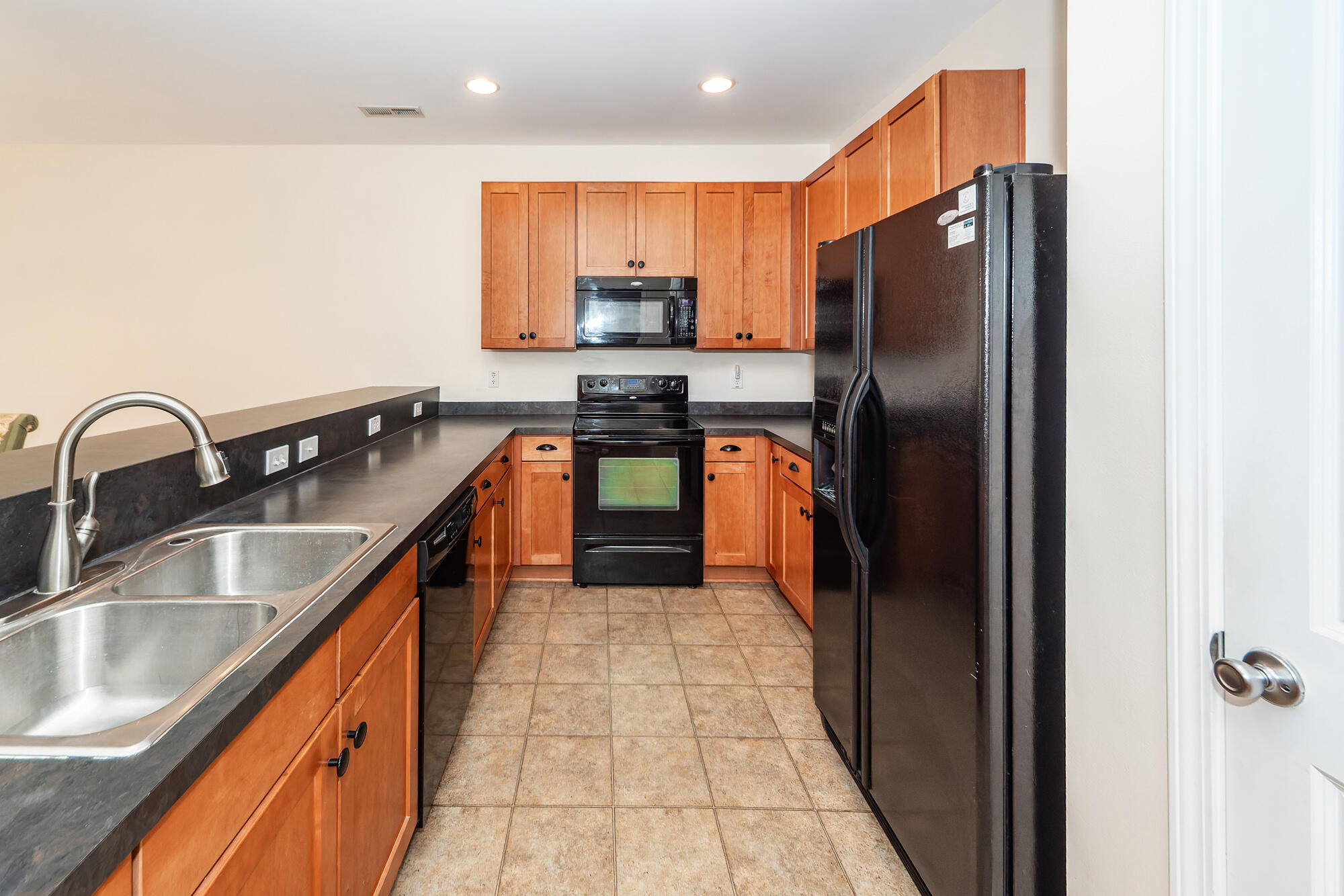 Property image 3 of 611 Grassy Hill Road in Blackberry Creek, Summerville, SC 29483