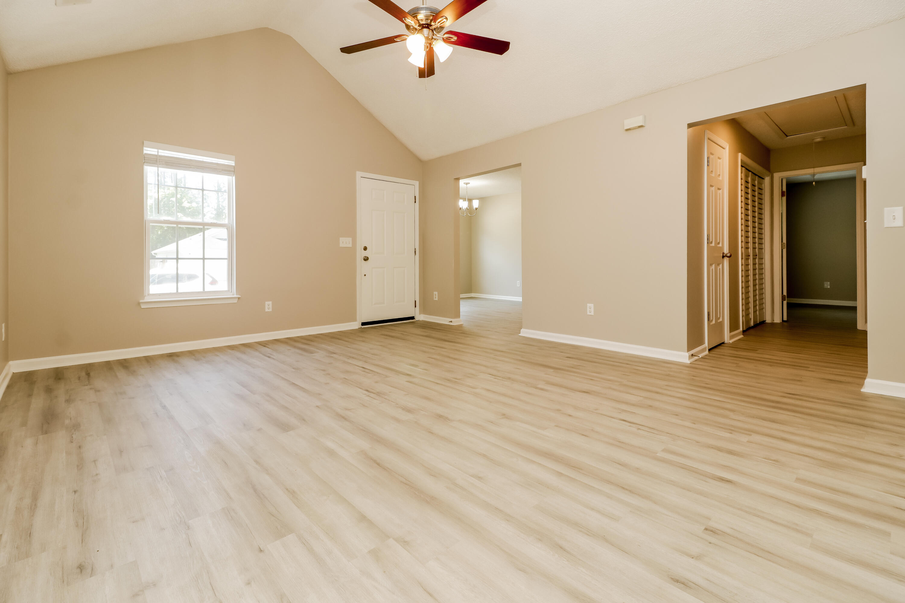 Property image 2 of 258 Trickle Drive in Bradford Chase, Summerville, SC 29483