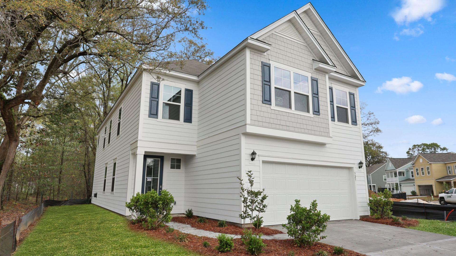 Property image 2 of 327 Dickerson Lane in Founders Corner, Summerville, SC 29485