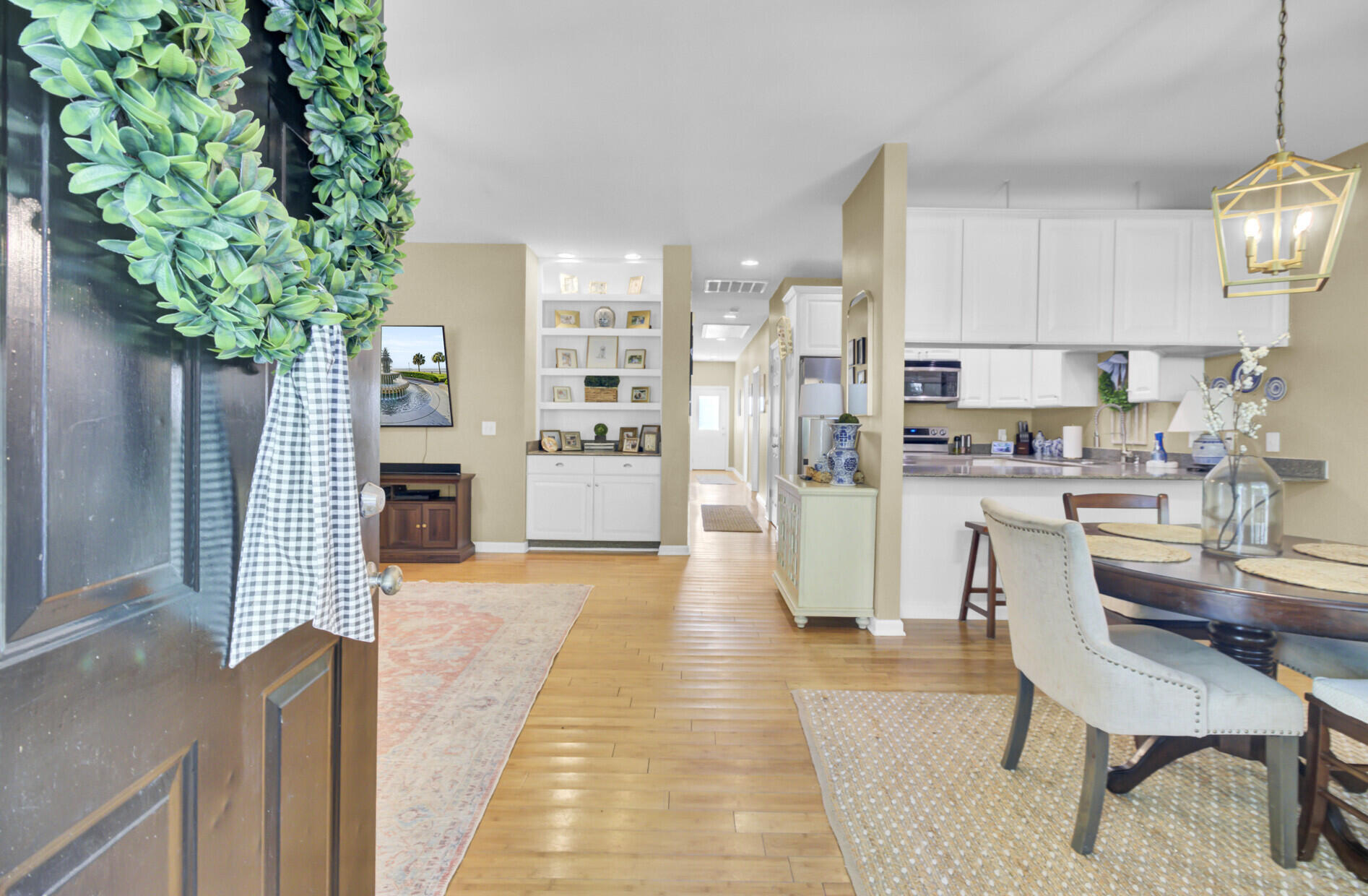 Property image 5 of 109 Candlelite Path in Country Club Estates, Summerville, SC 29483