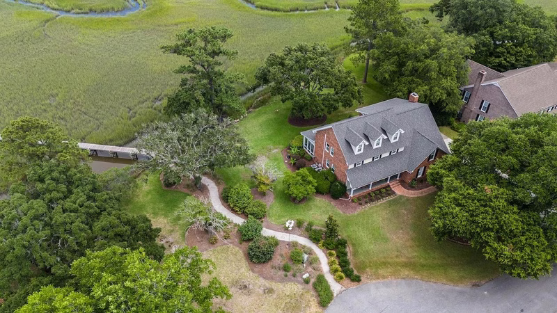 Huntington Woods, Charleston Community