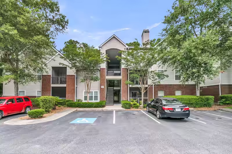 The Meridian, Mount Pleasant Community