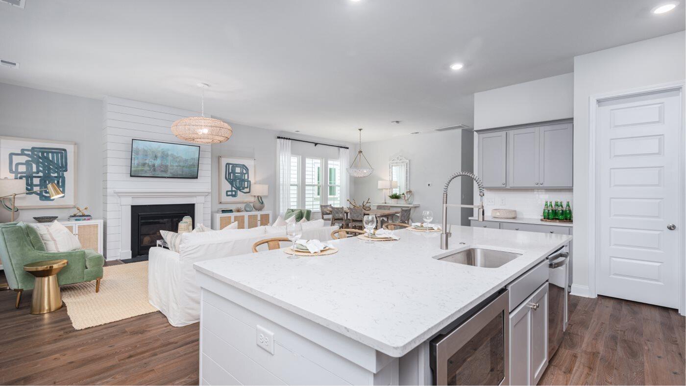 Property image 4 of 111 Snow Street in Carnes Crossroads, Summerville, SC 29486