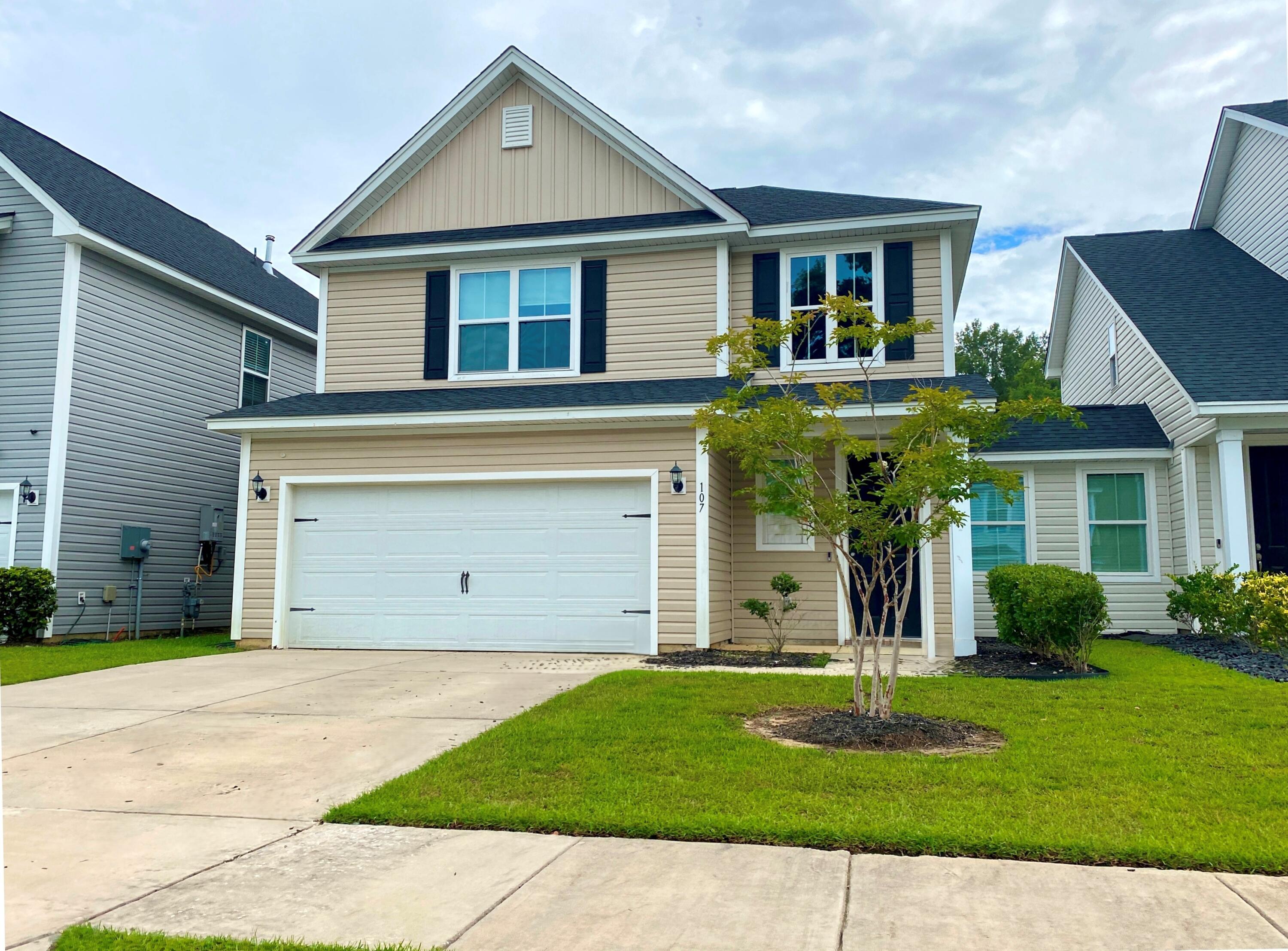 Property image 2 of 107 Mcclellan Way in Hampton Woods, Summerville, SC 29483