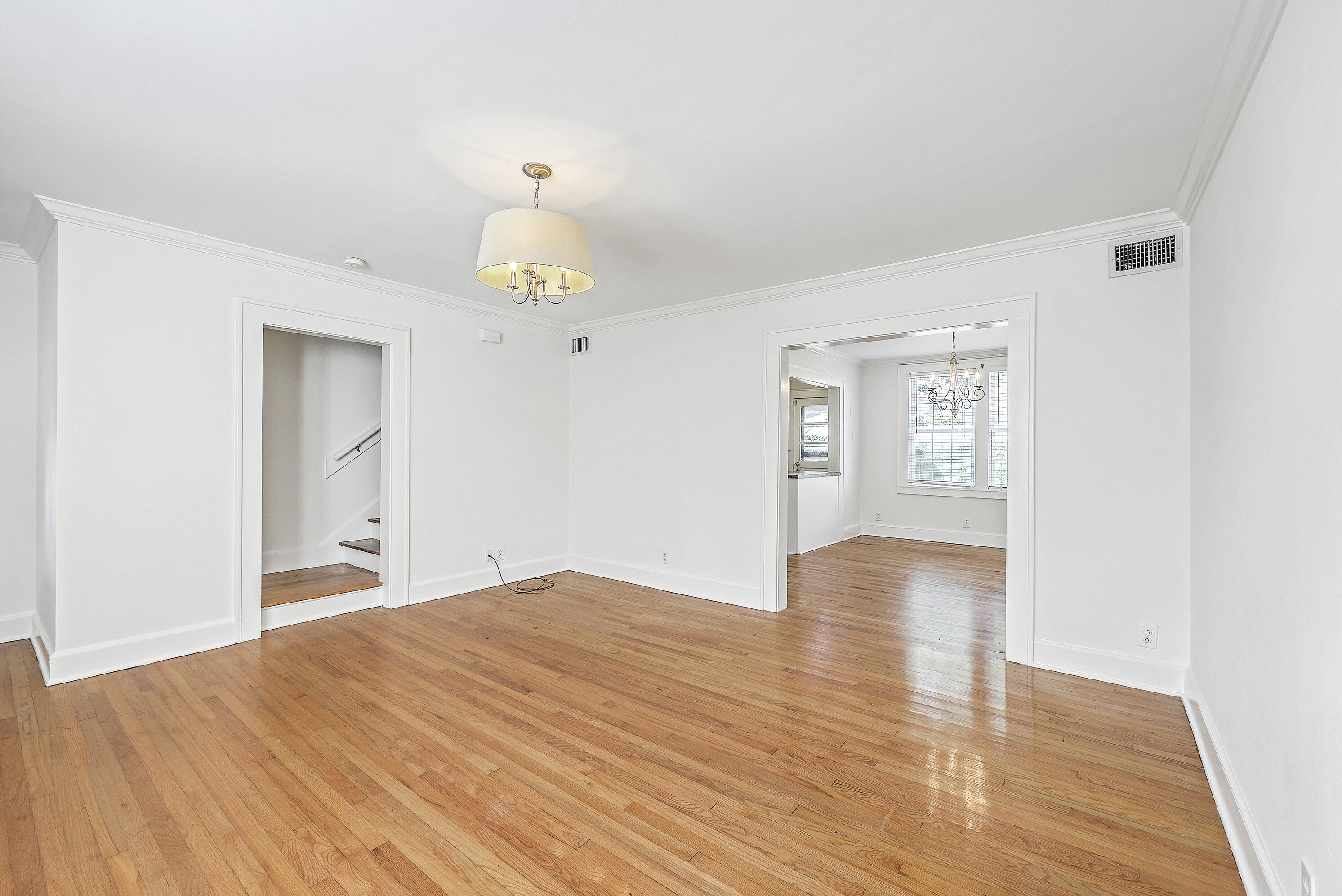 Property image 5 of 17 8th Avenue D in Wagener Terrace, Charleston, SC 29403