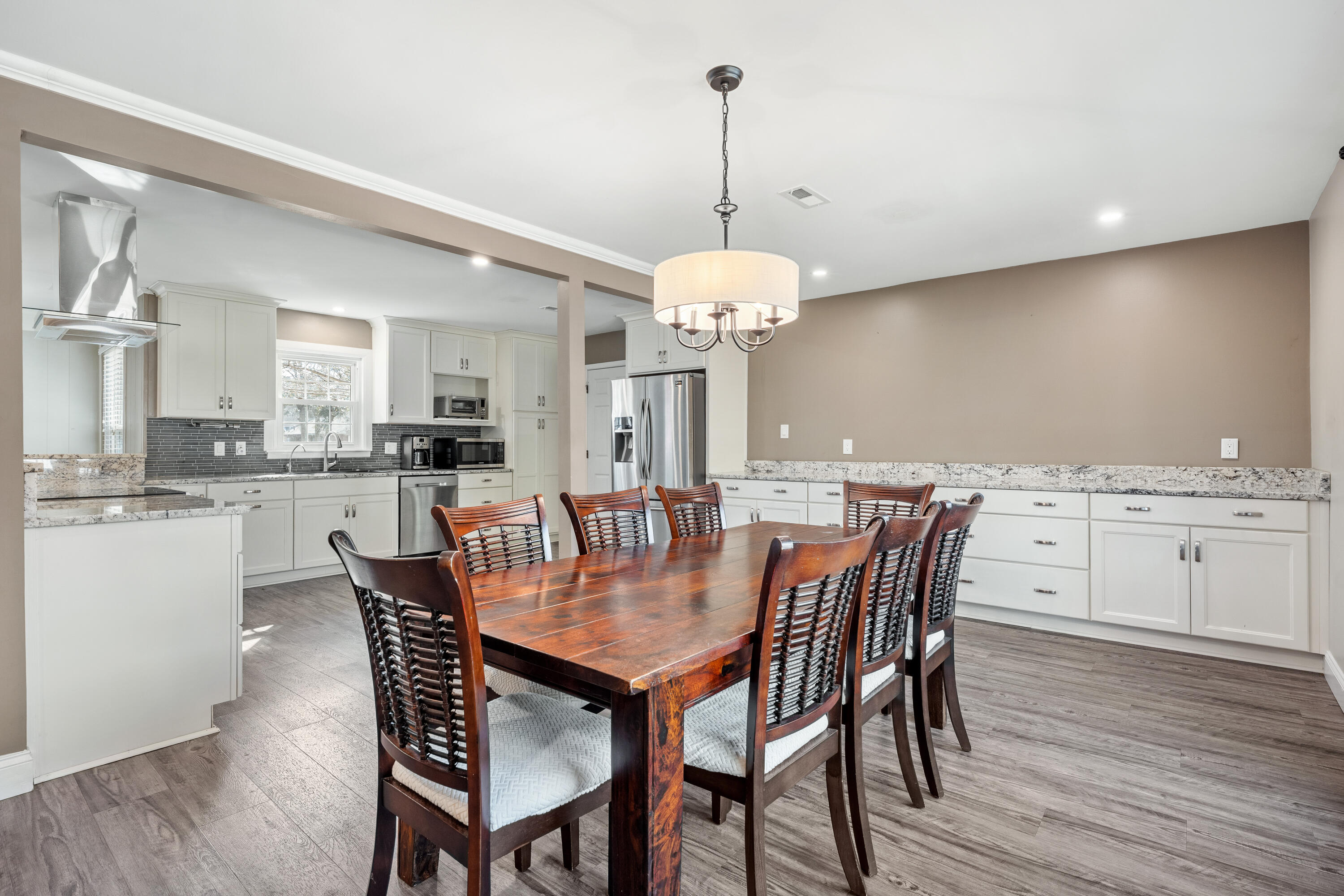 Property image 3 of 115 Clubhouse Road in Corey Woods, Summerville, SC 29483