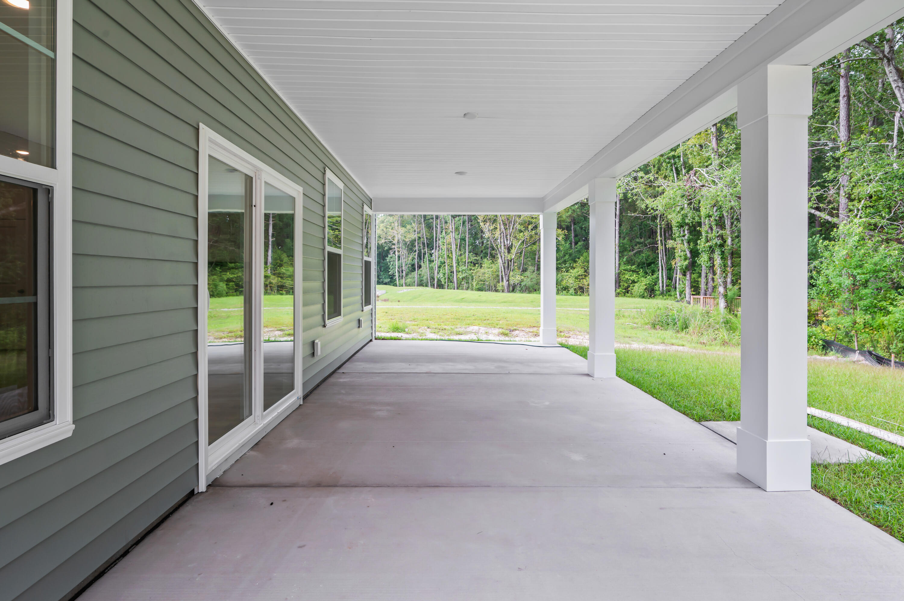 Property image 4 of 408 Cadbury Lp in Creekside at Andrews, Summerville, SC 29486