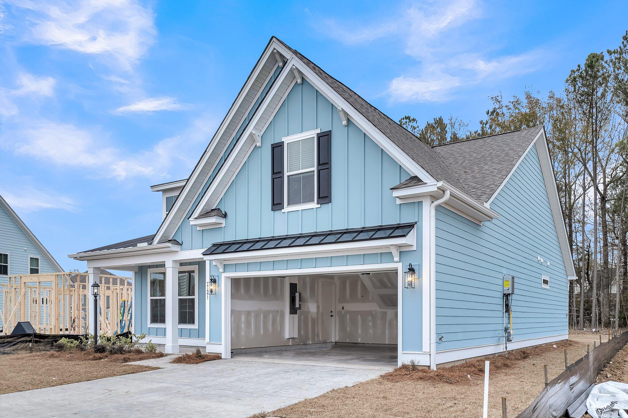 Property image 2 of 325 Hillman Trail Drive in Foxbank Plantation, Moncks Corner, SC 29461