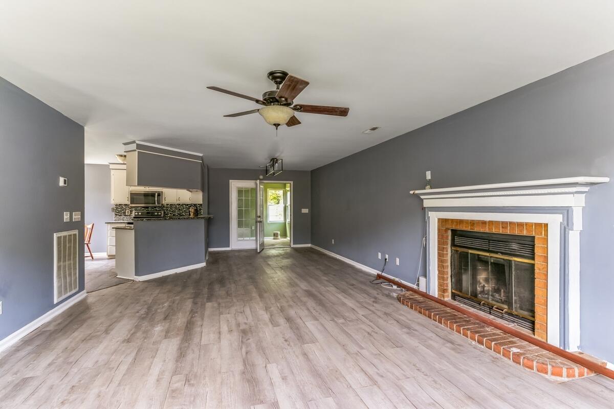 Property image 2 of 215 Cantilever Court in Sangaree, Summerville, SC 29486