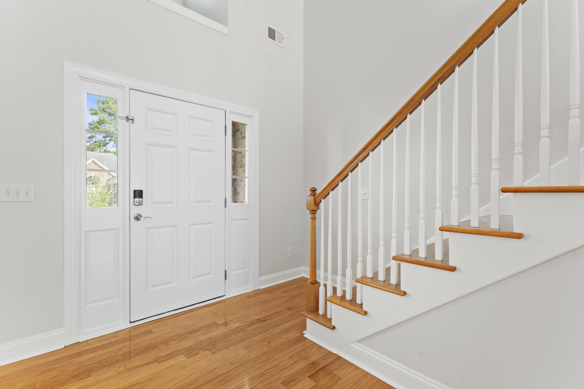 Property image 5 of 100 Torrey Pines Drive in Pine Forest Country Club, Summerville, SC 29483