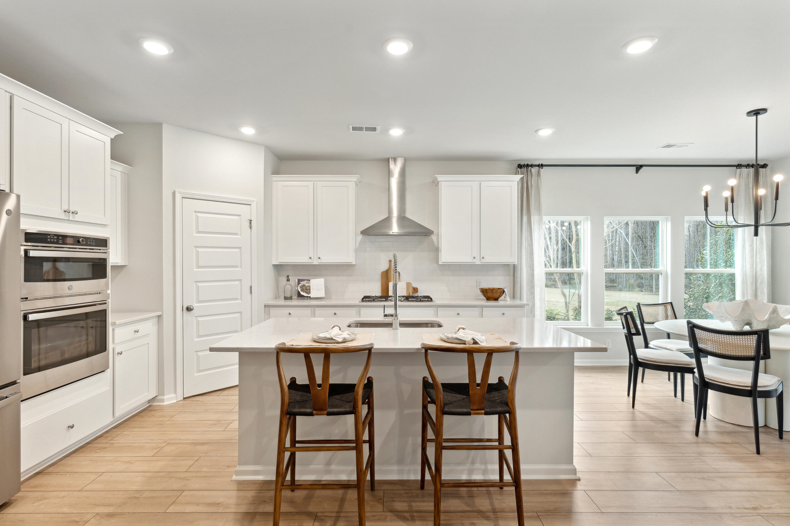 Property image 3 of 1024 Sagegrass Street in Summers Corner, Summerville, SC 29485