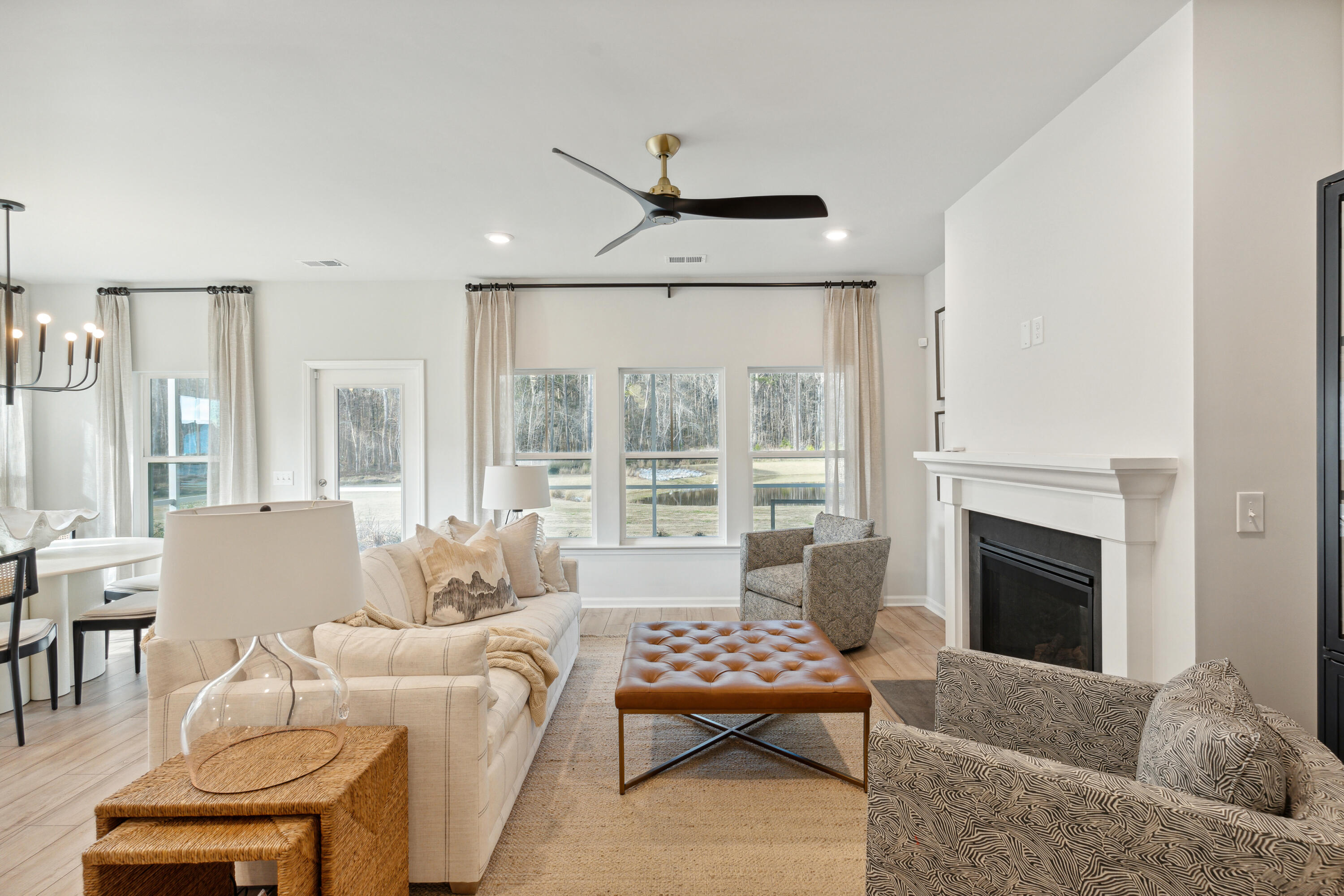 Property image 5 of 1024 Sagegrass Street in Summers Corner, Summerville, SC 29485