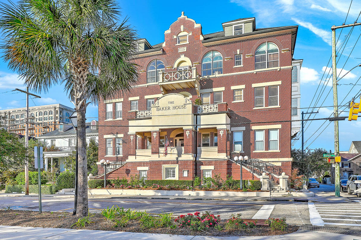 Property image 2 of 55 Ashley Avenue 23 in Harleston Village, Charleston, SC 29401