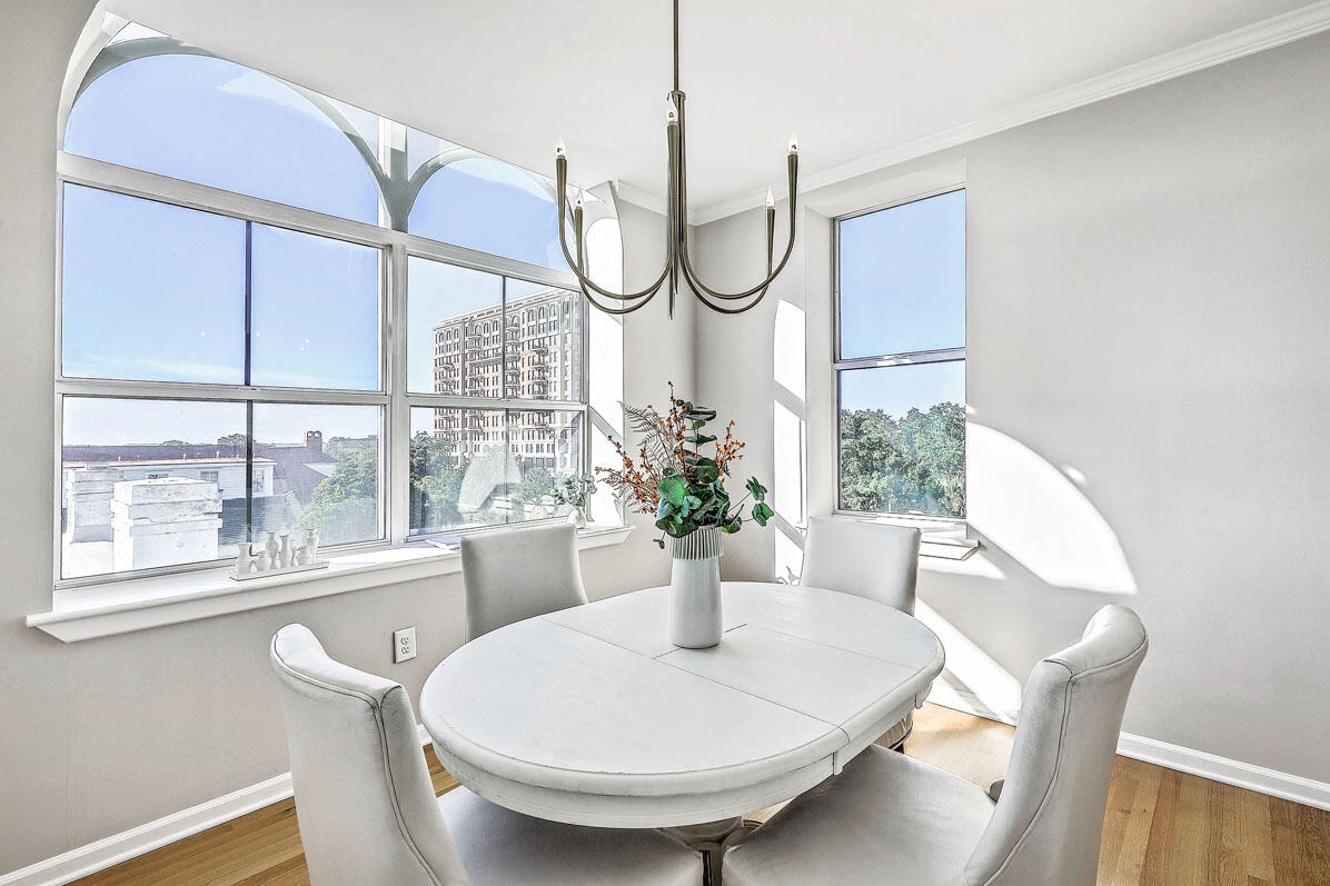 Property image 5 of 55 Ashley Avenue 23 in Harleston Village, Charleston, SC 29401