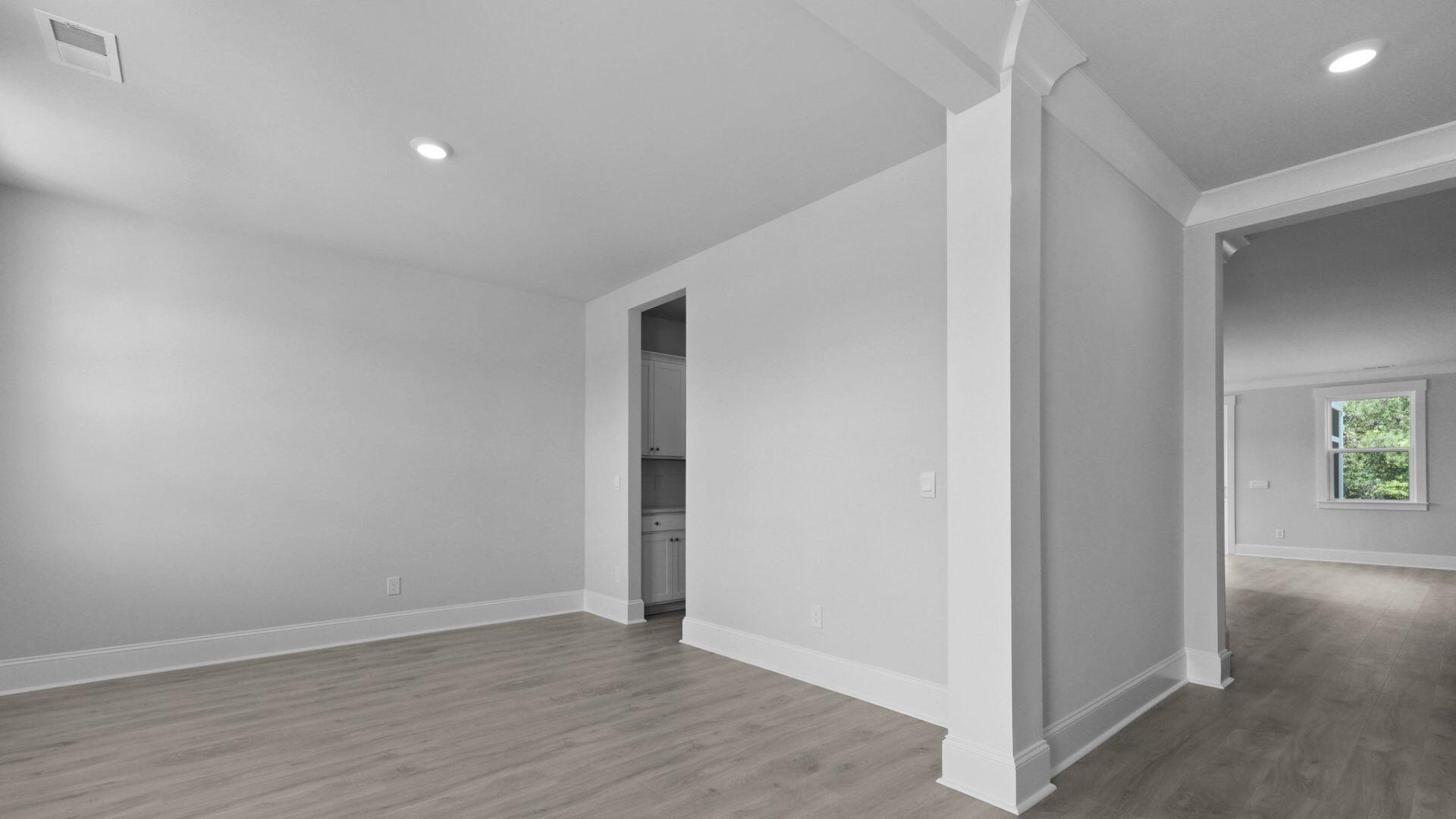 Property image 3 of 129 Midmills Lane in Sheep Island, Summerville, SC 29486
