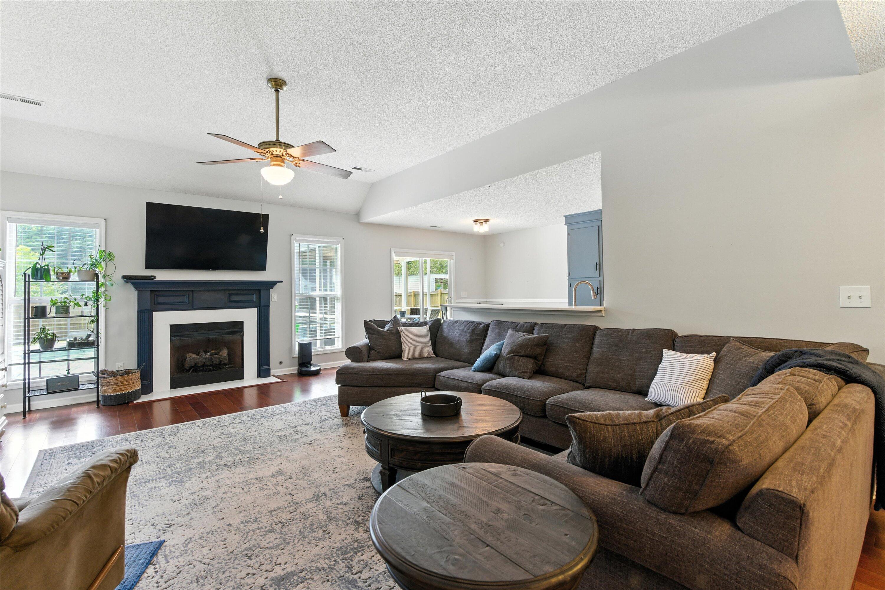 Property image 5 of 109 Tattingstone Way in Crowfield Plantation, Goose Creek, SC 29445