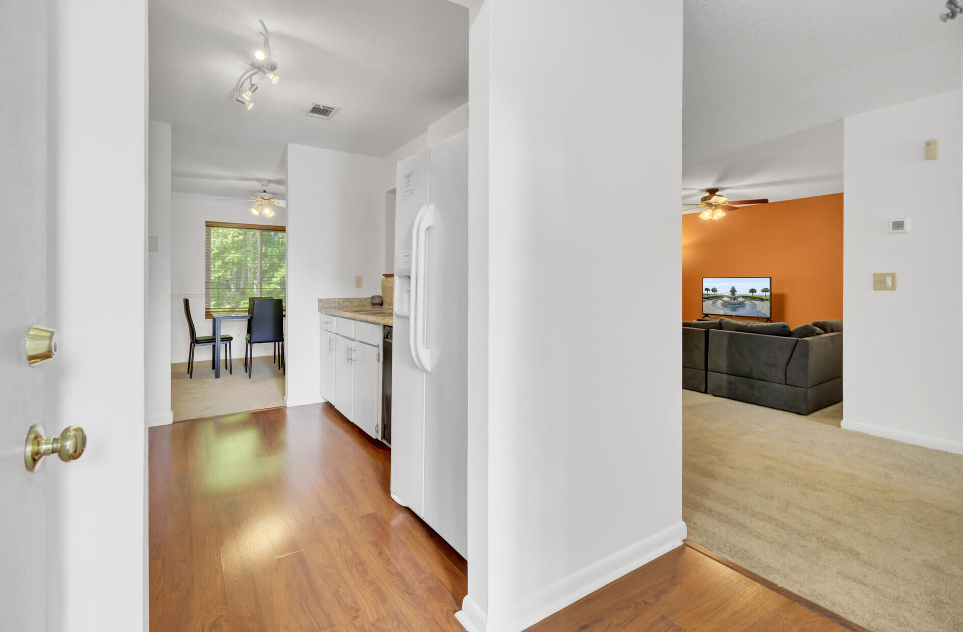 Property image 3 of 103 Greencastle Drive in Greenslake Condominiums, Goose Creek, SC 29445