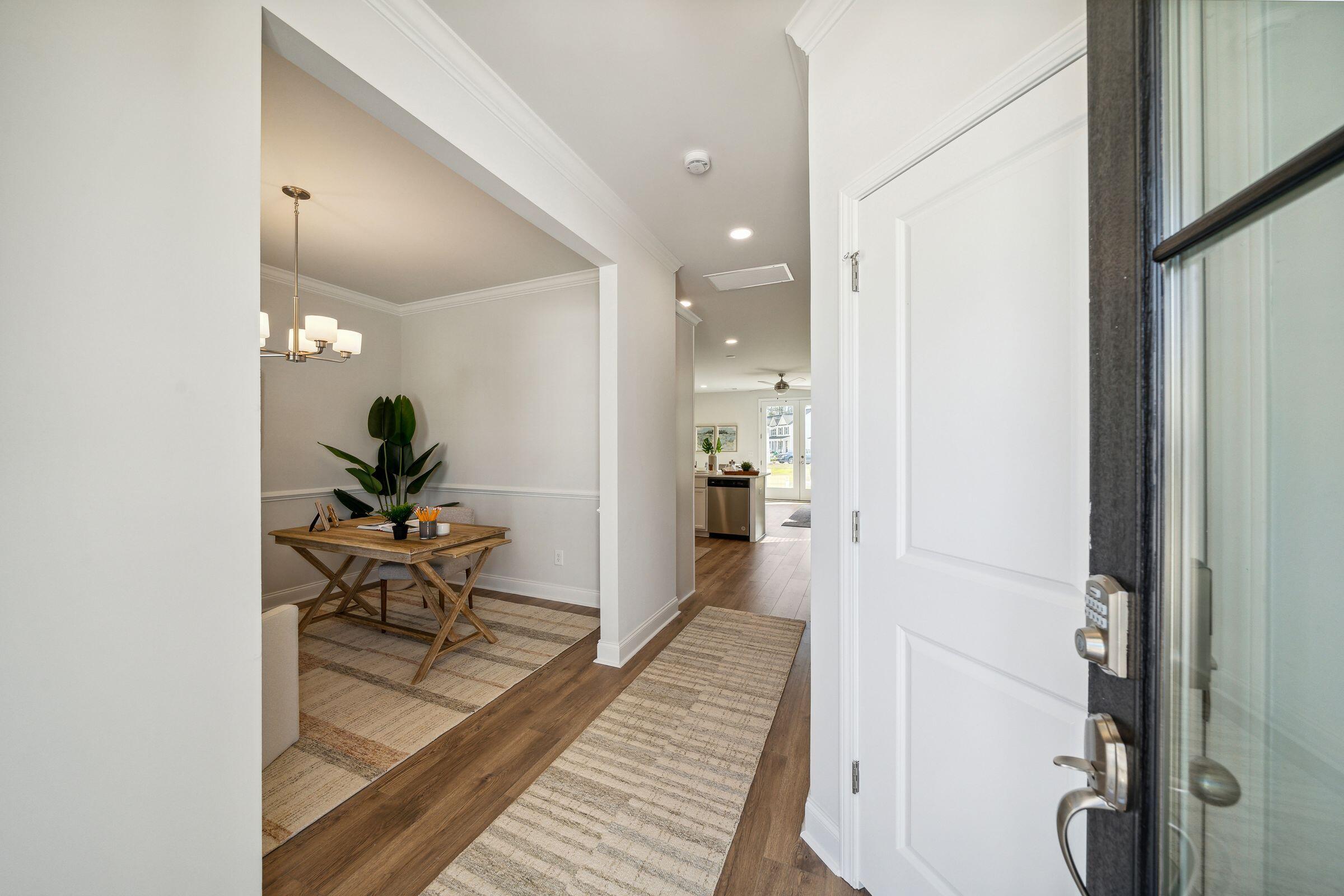 Property image 4 of 817 Alma Square Drive in Abbey Walk, Moncks Corner, SC 29461