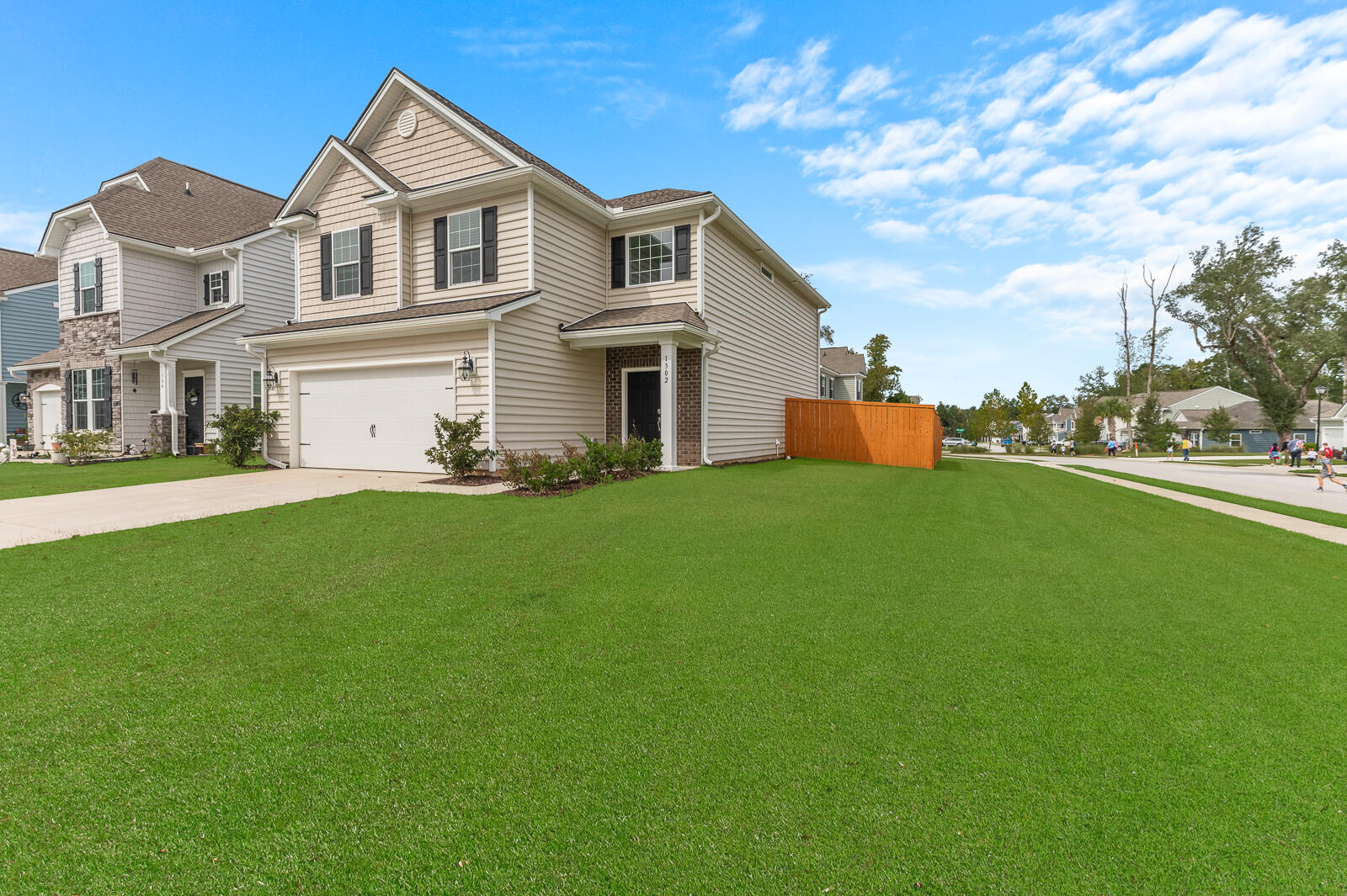 Property image 2 of 1302 Berry Grove Drive in Timber Trace, Summerville, SC 29485