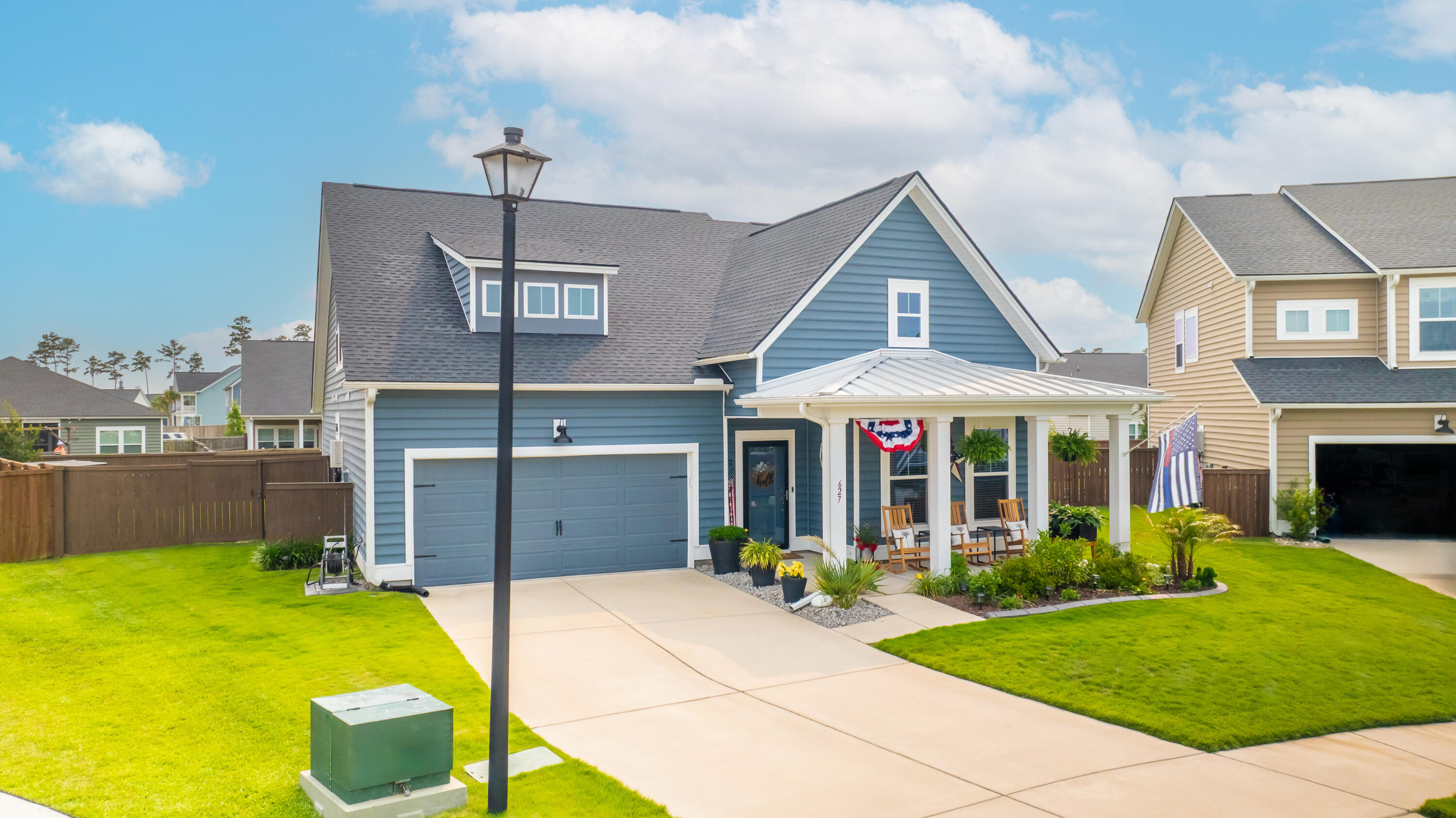 Property image 3 of 627 Macintyre Circle in Cane Bay Plantation, Summerville, SC 29486