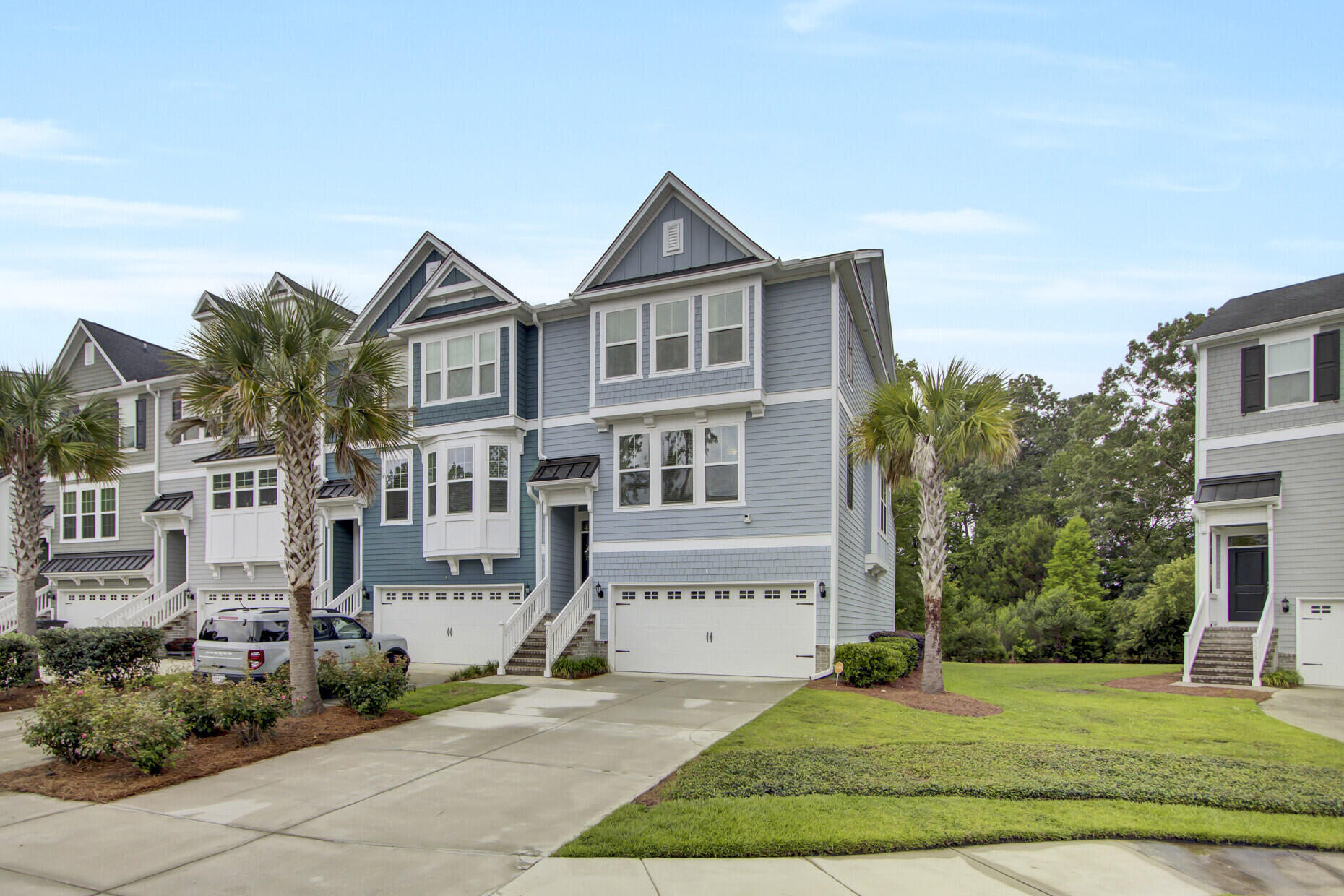 Property image 2 of 1550 Moss Spring Road in Park West, Mount Pleasant, SC 29466