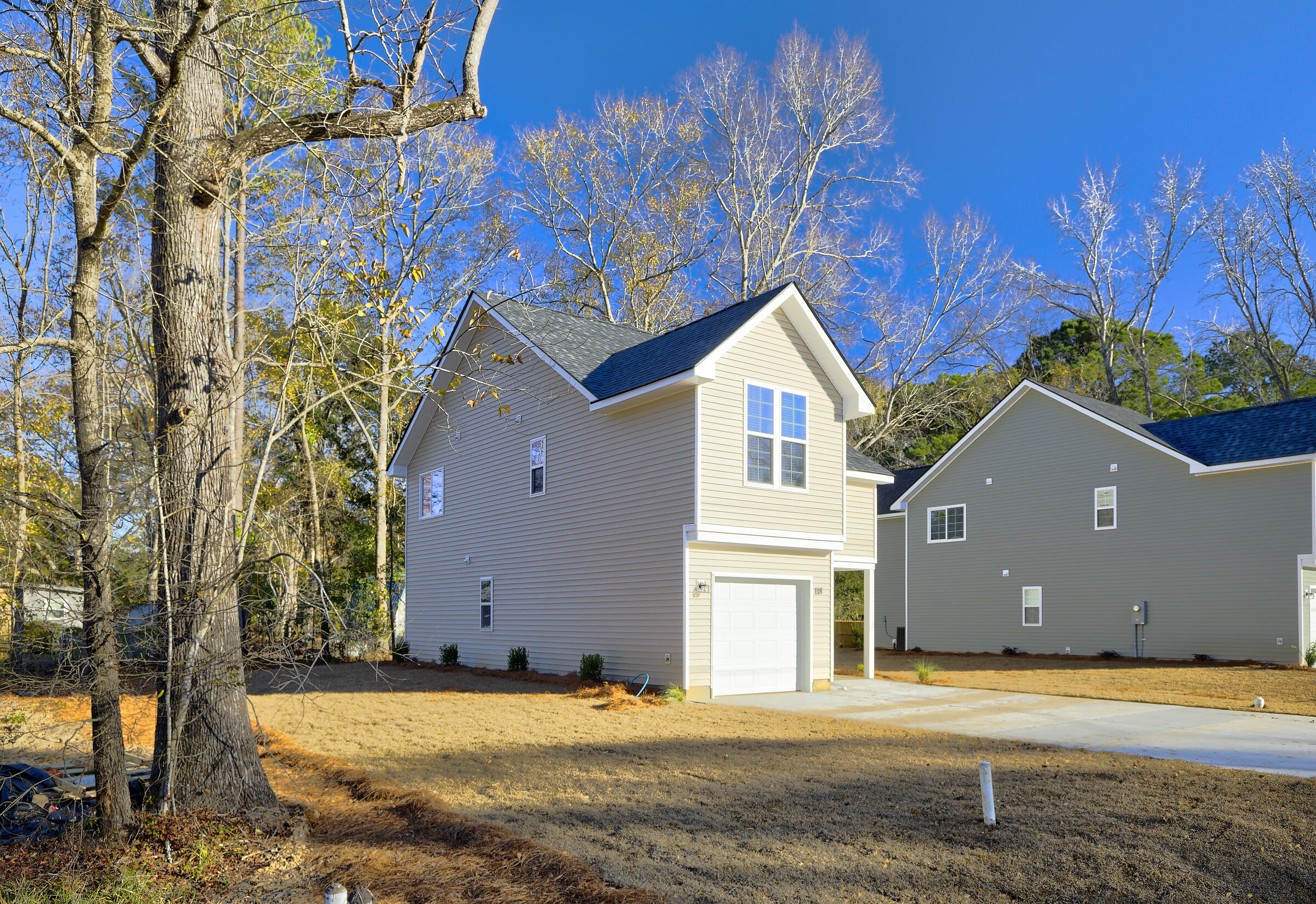 Property image 3 of 118 Englewood Road in West Greenview Acres, Goose Creek, SC 29445