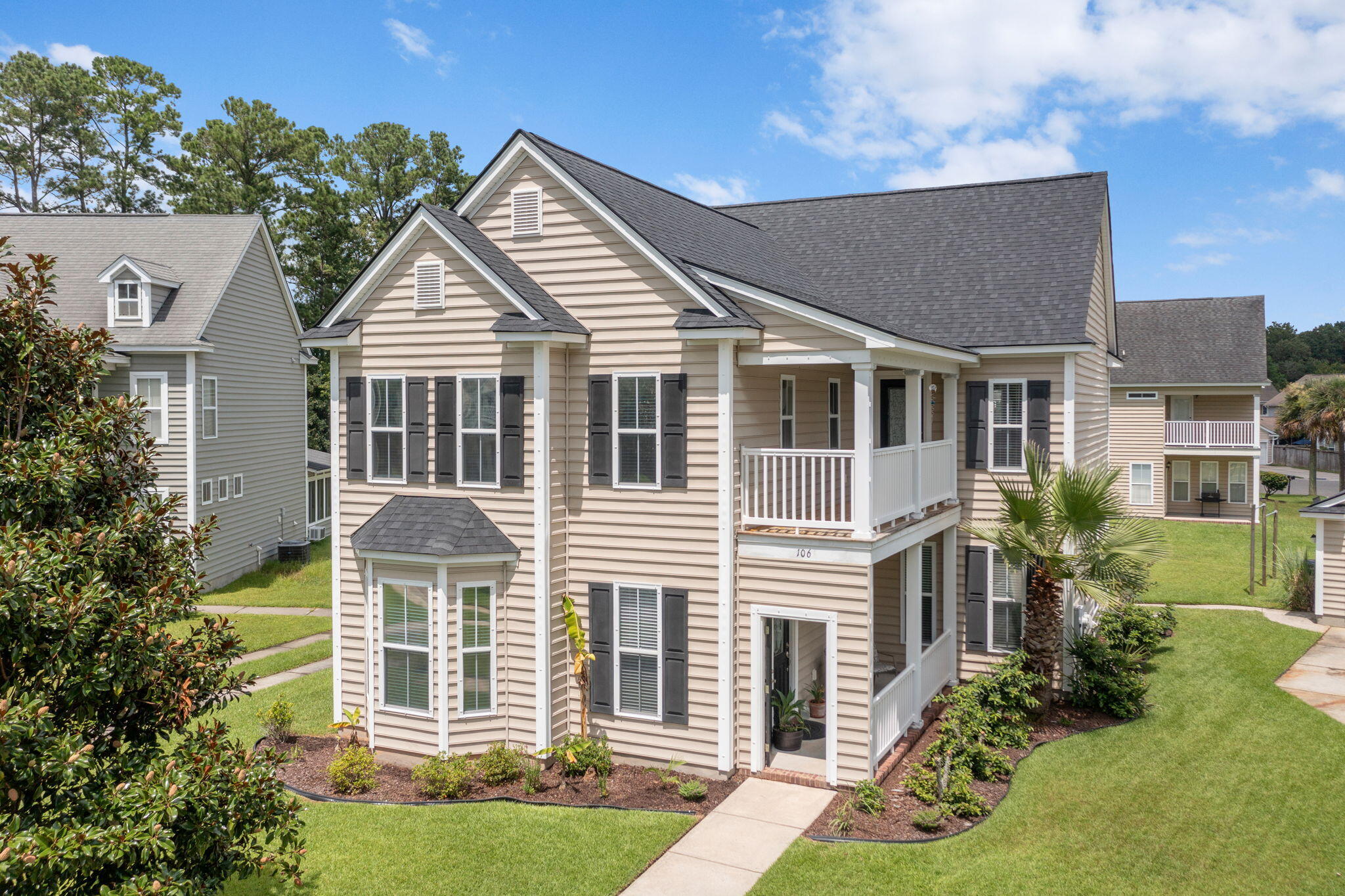 Property image 3 of 106 Cordoba Court in Liberty Hall Plantation, Goose Creek, SC 29445