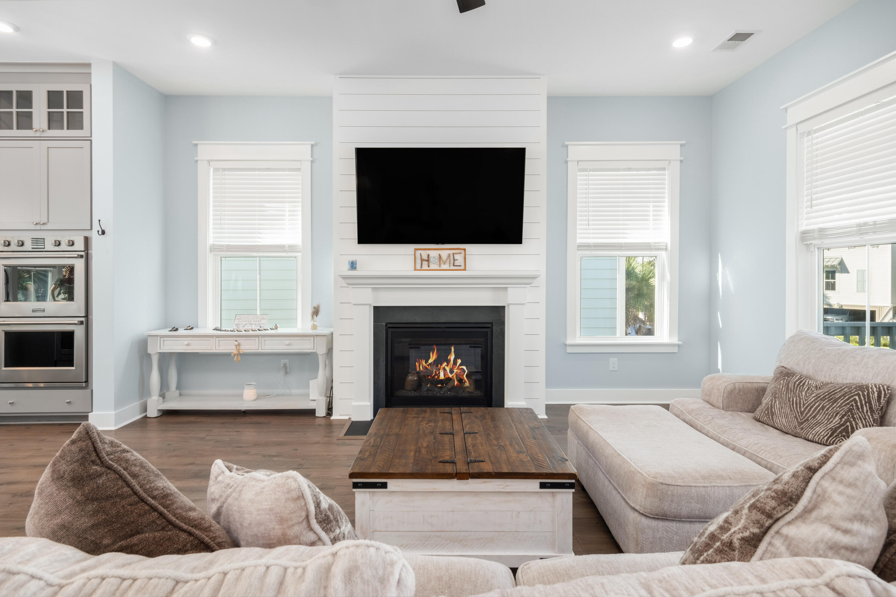 Property image 2 of 855 Forrest Drive in Governors Cay, Charleston, SC 29492
