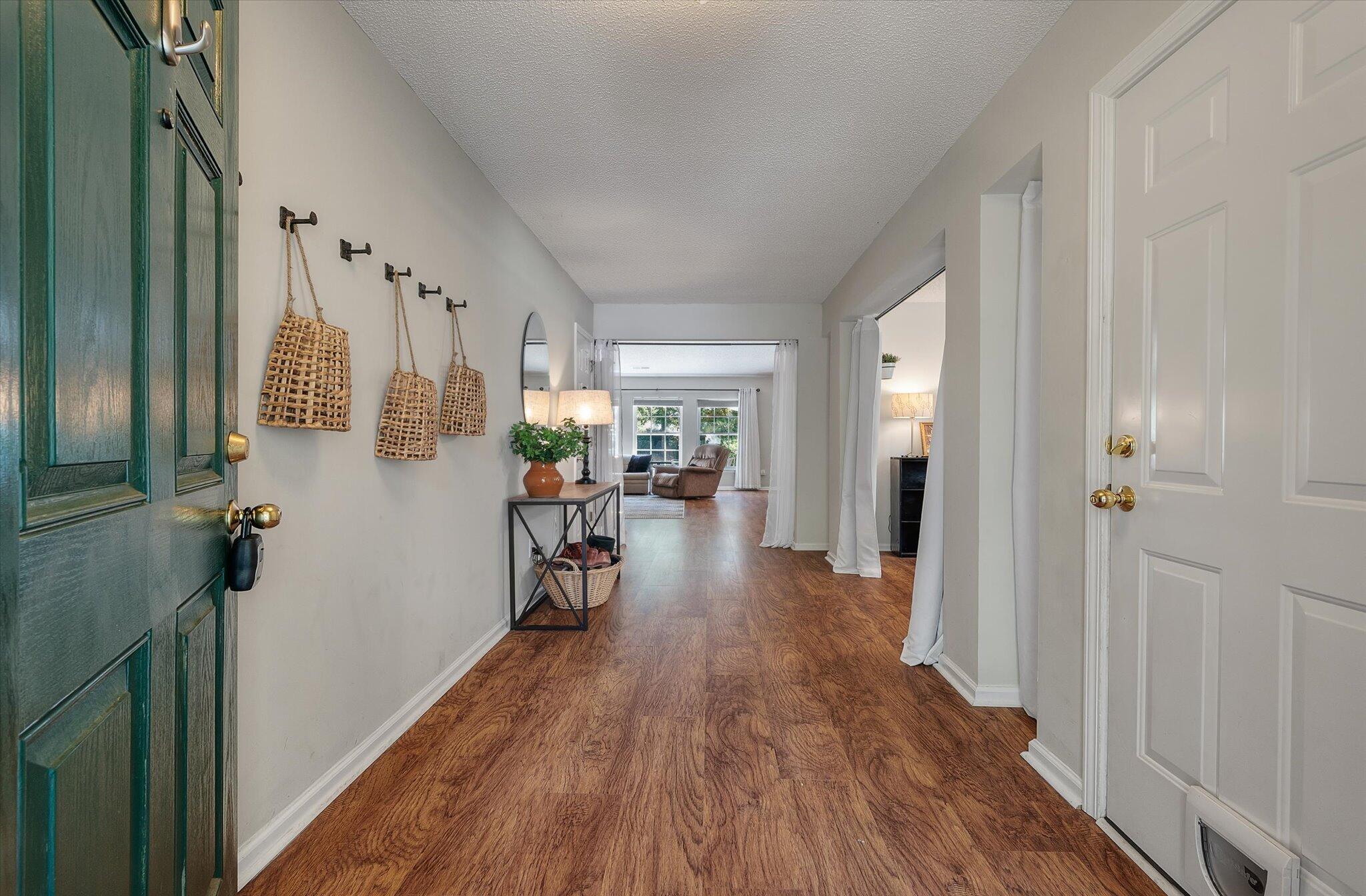 Property image 3 of 5013 Holdsworth Drive in Wescott Plantation, Summerville, SC 29485