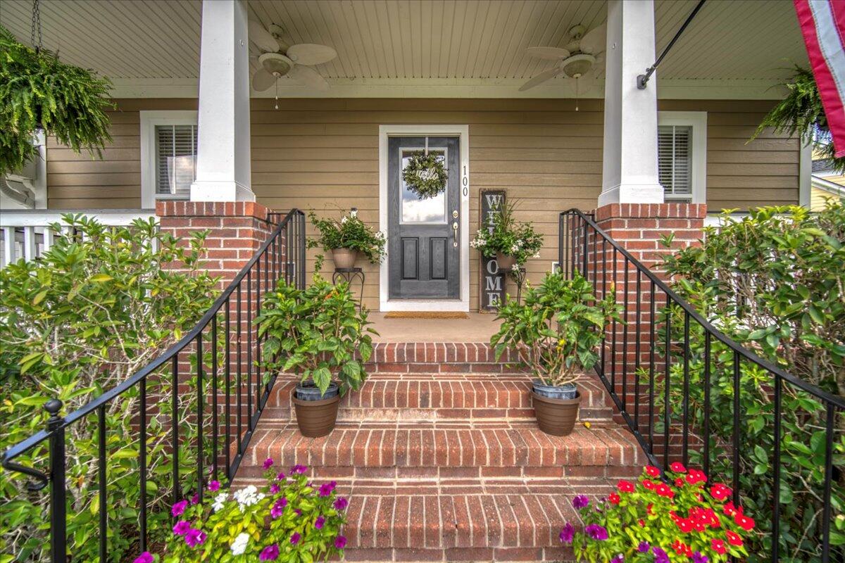 Property image 5 of 100 Carriage Ride Lane in Legend Oaks Plantation, Summerville, SC 29485