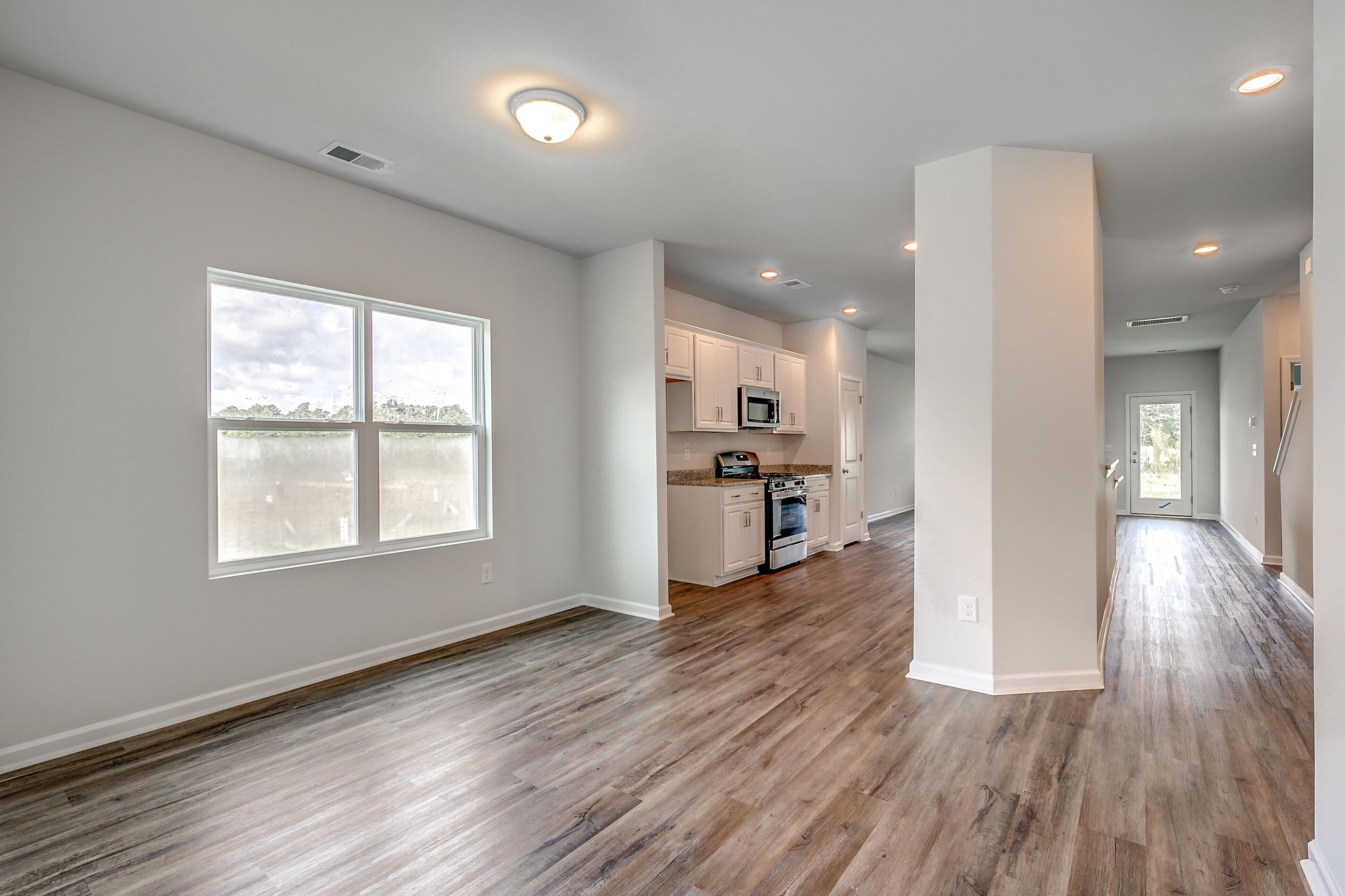 Property image 2 of 328 Casein Street in Six Oaks, Summerville, SC 29483