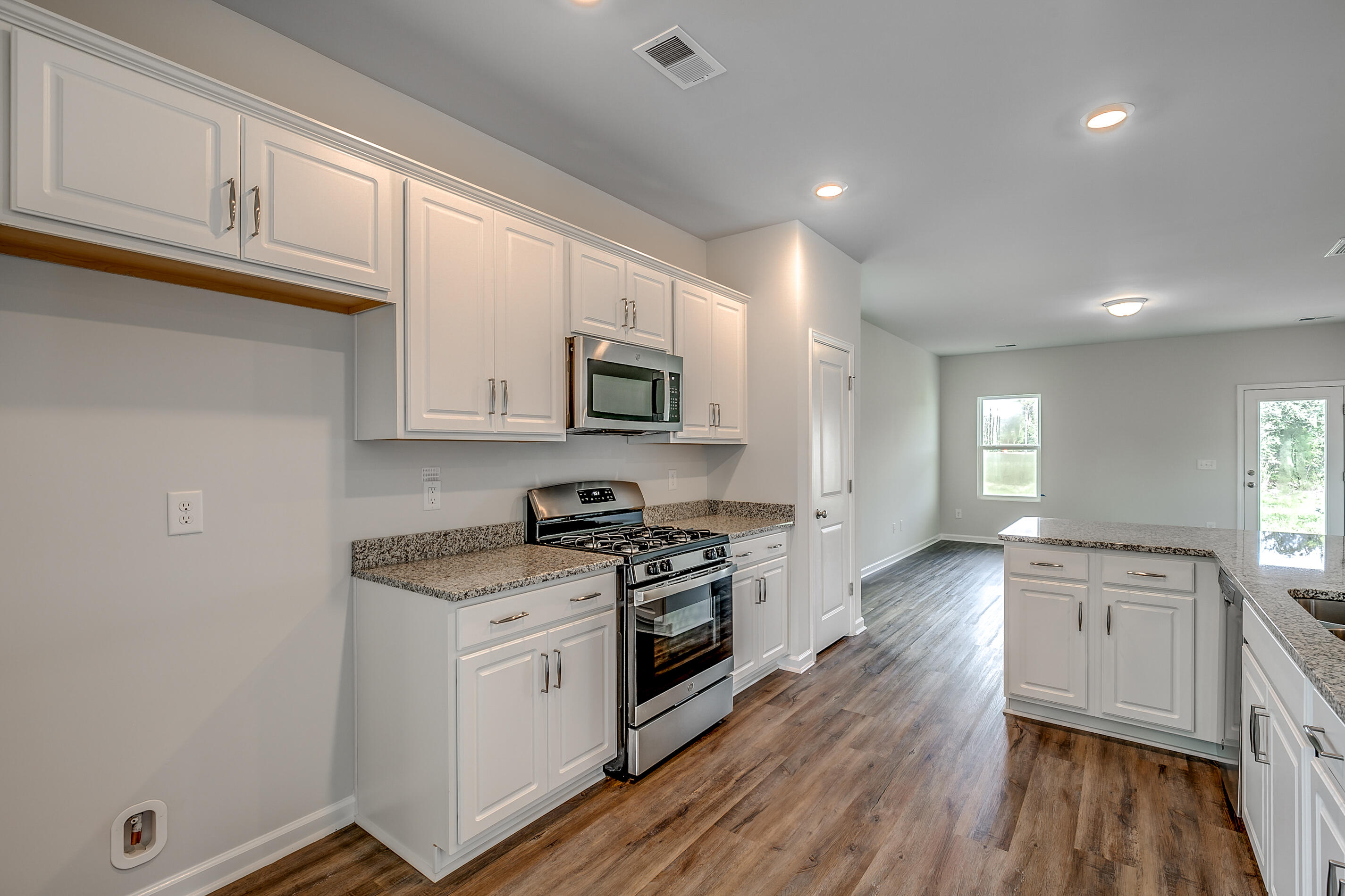 Property image 4 of 328 Casein Street in Six Oaks, Summerville, SC 29483