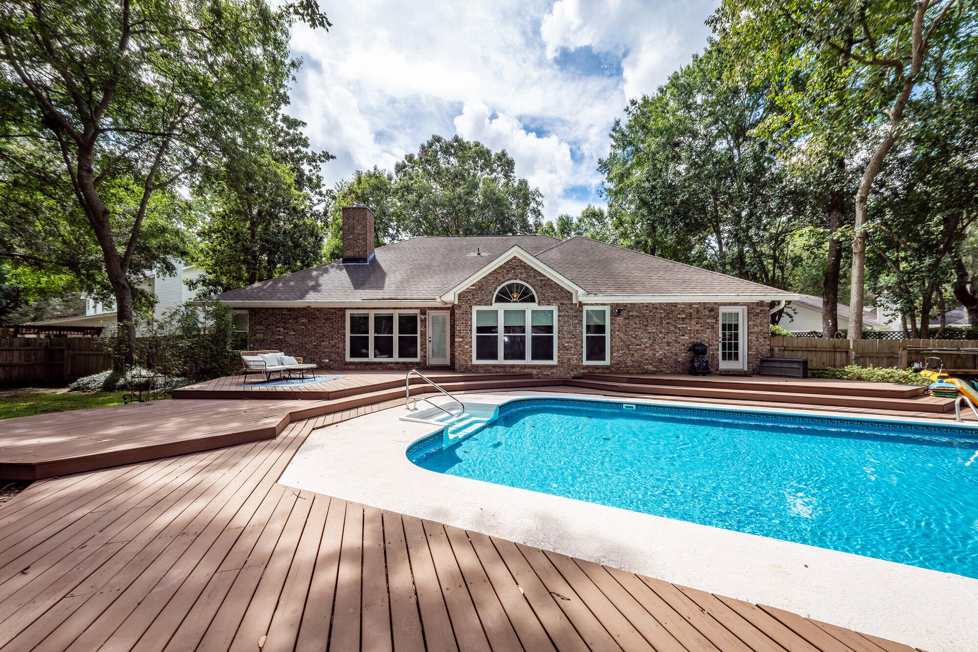 Property image 3 of 106 Bonneau Court in Irongate, Summerville, SC 29485