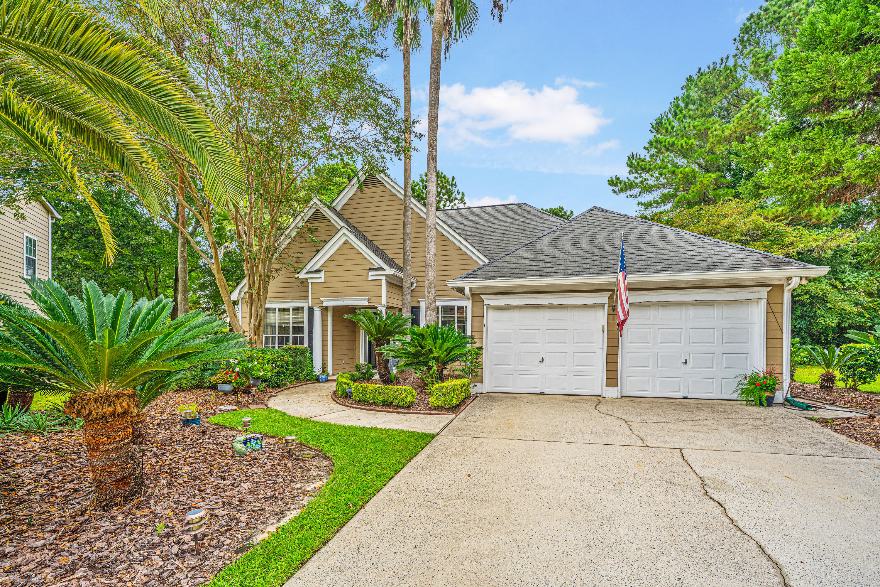 Property image 2 of 1264 Colfax Court in Brickyard Plantation, Mount Pleasant, SC 29466