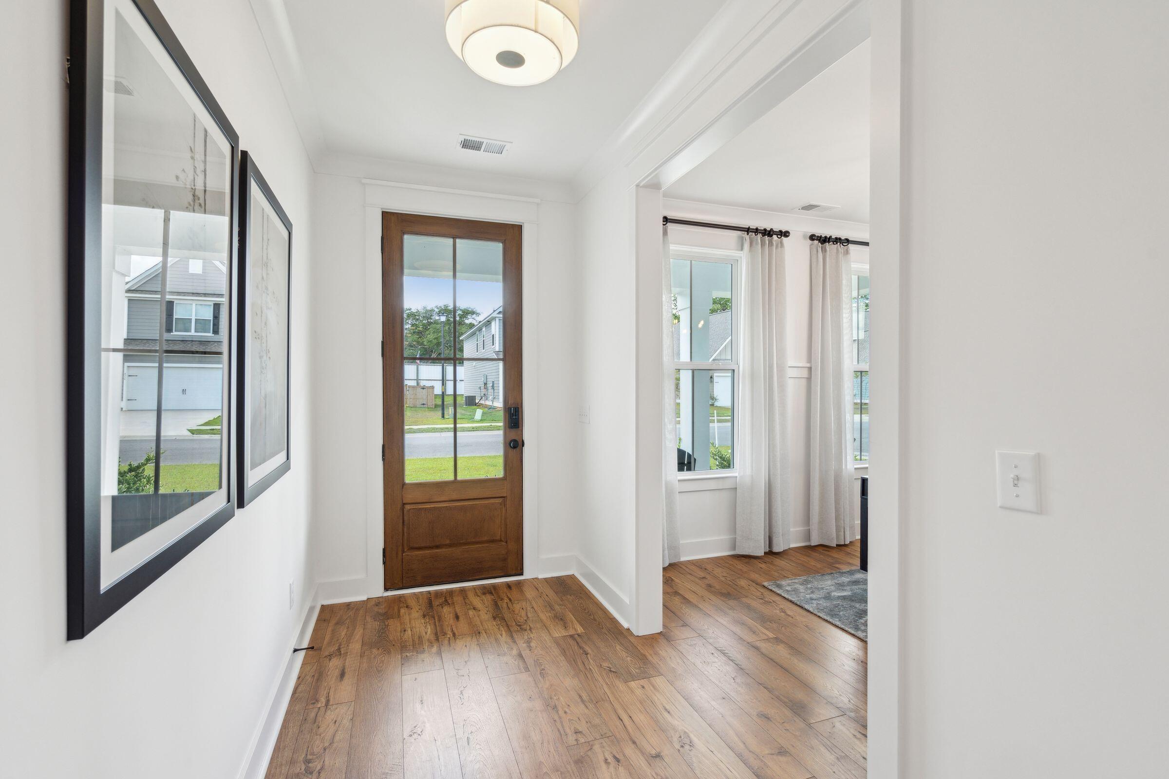 Property image 3 of 725 Maynard Lane in Cane Bay Plantation, Summerville, SC 29486