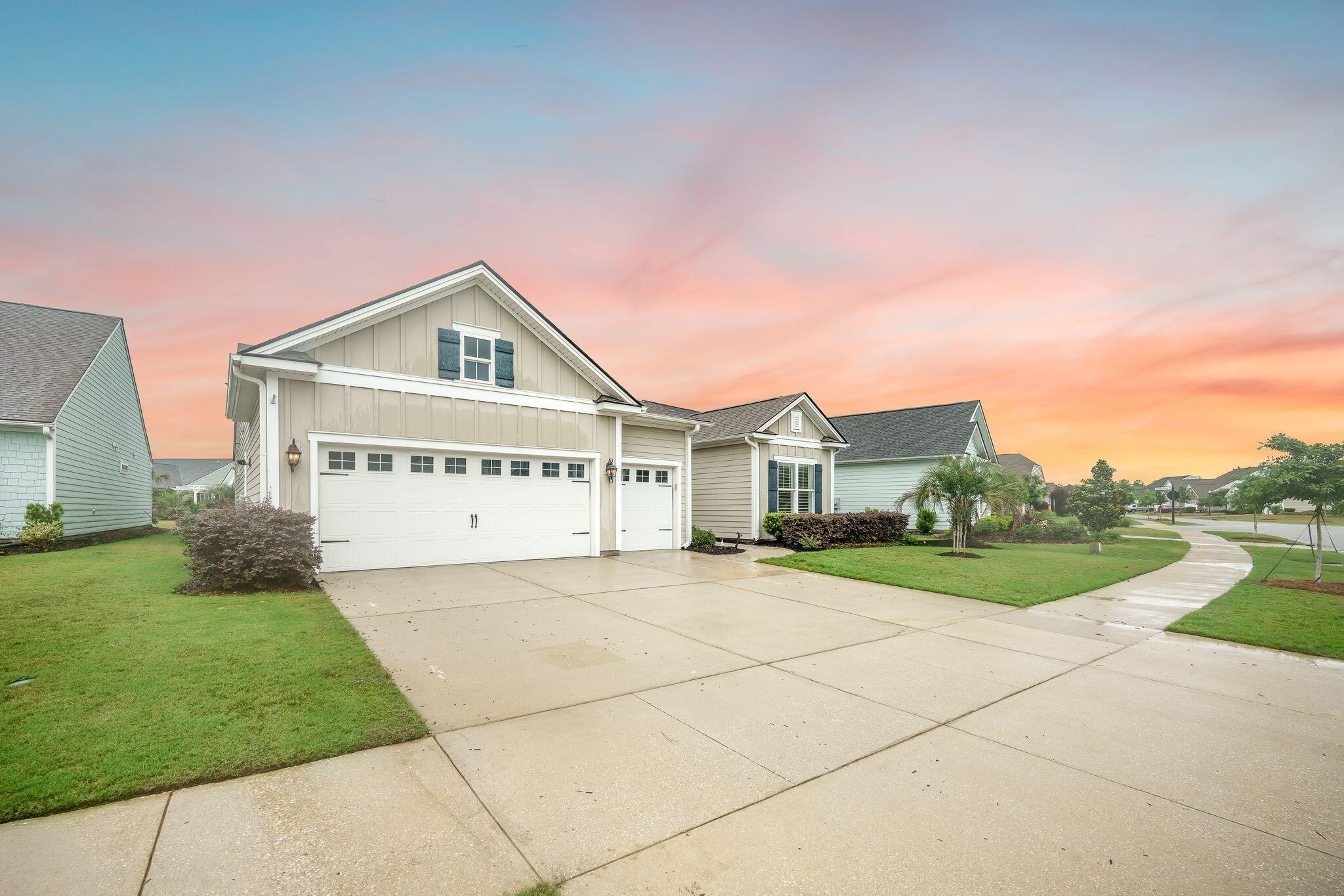Property image 2 of 331 Fish Creek Court in Cane Bay Plantation, Summerville, SC 29486