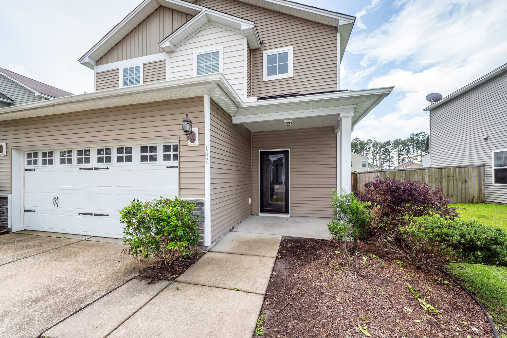 Property image 2 of 107 Brookhaven Road in Cane Bay Plantation, Summerville, SC 29486