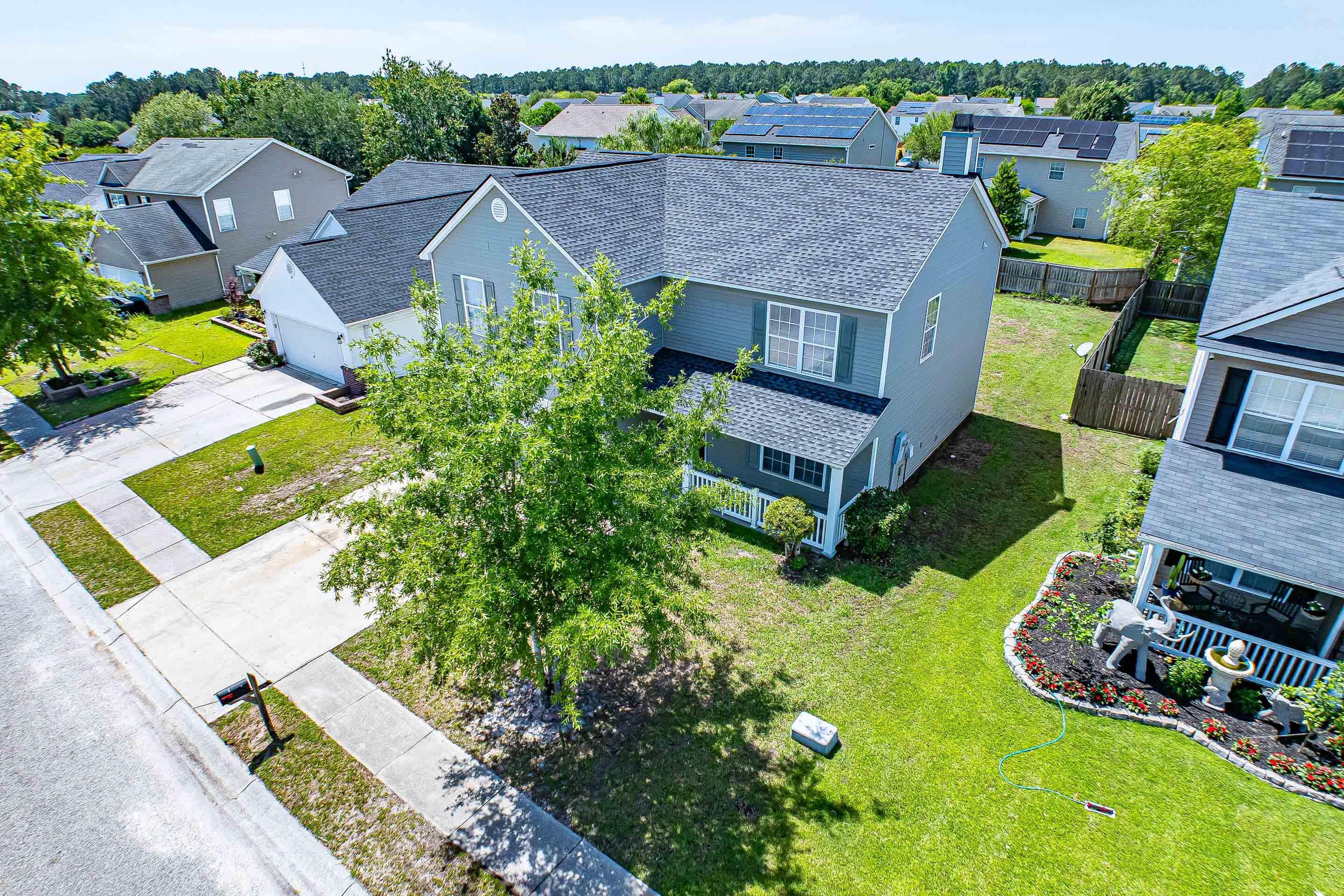 Property image 4 of 414 Dovetail Circle in Weatherstone, Summerville, SC 29483