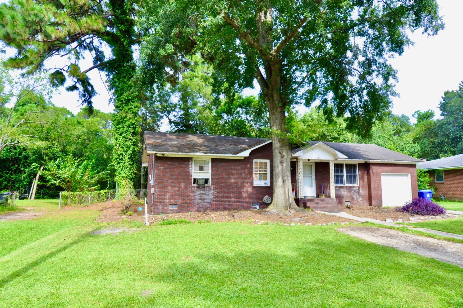 Property image 3 of 6318 Brandt Street in Aichele Terrace, North Charleston, SC 29406